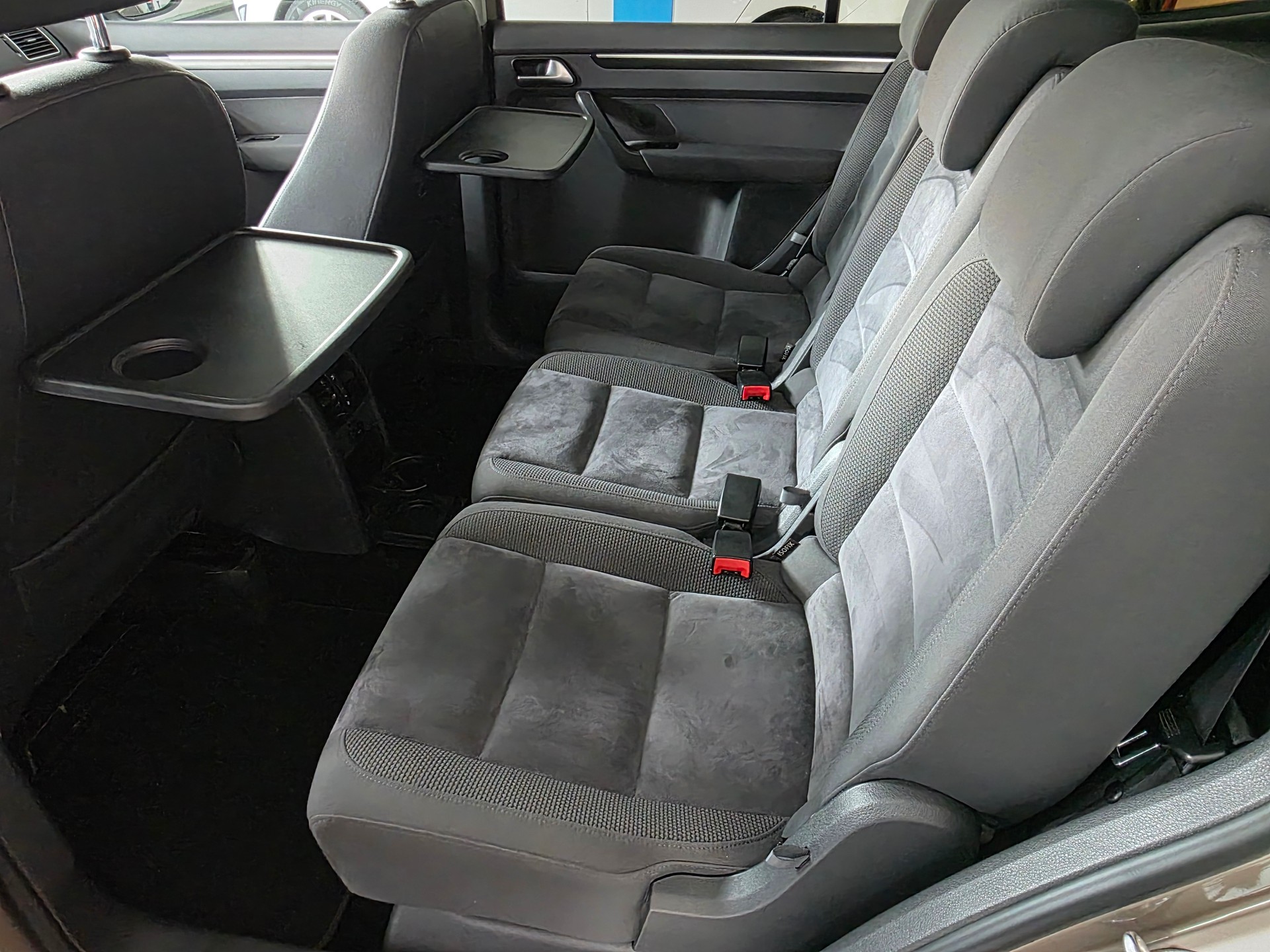 VW Touran 2.0 TDI Highline DSG6, 177PS-image-9