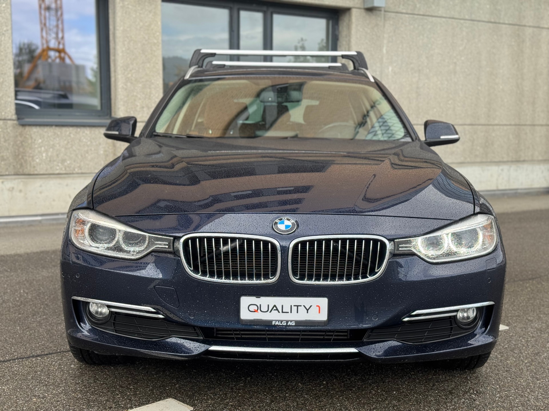 BMW 320d xDrive Touring Luxury Line Steptronic-image-6