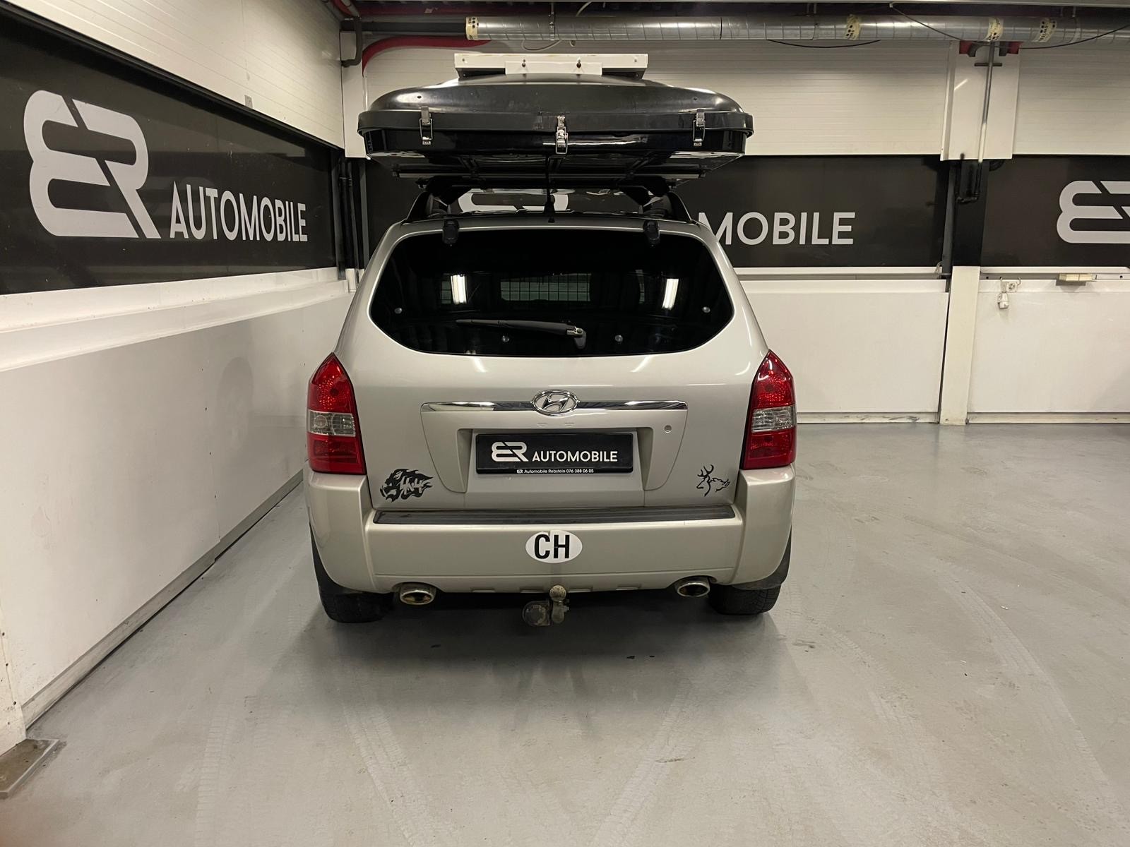 HYUNDAI Tucson 2.0 CRDi VGT Swiss Limited Edition 4WD-image-6
