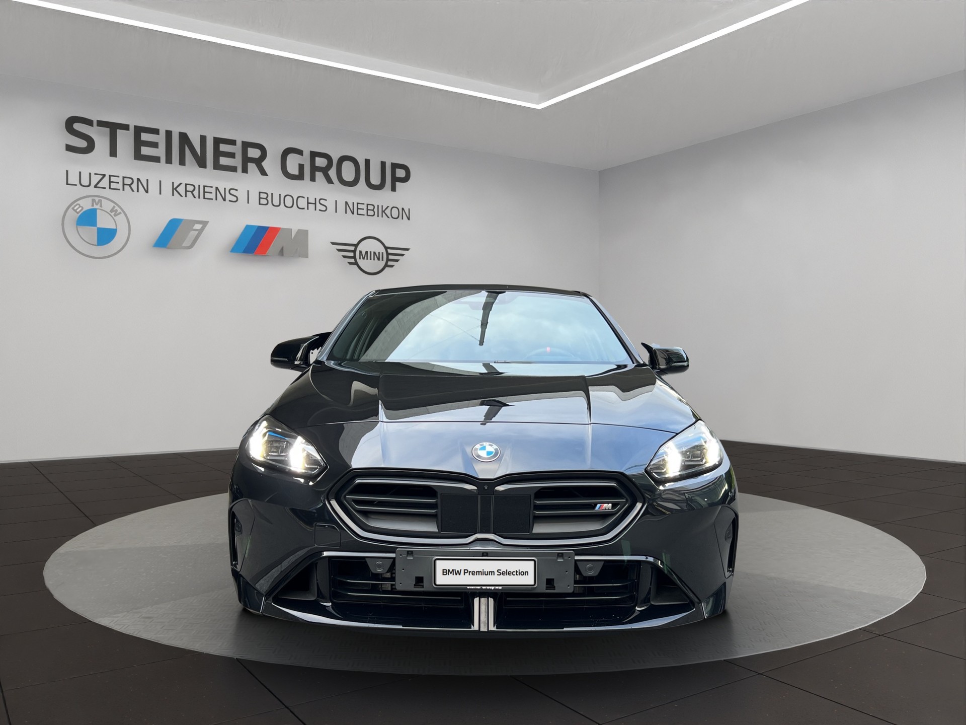 BMW M135 xDrive M Sport Pro-showroom-element-1