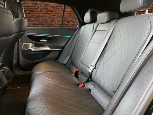 MERCEDES-BENZ E 220 d T 9G-Tronic-image-13