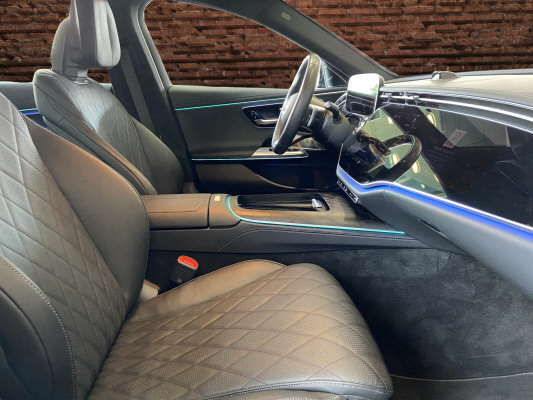 MERCEDES-BENZ E 220 d T 9G-Tronic-image-11