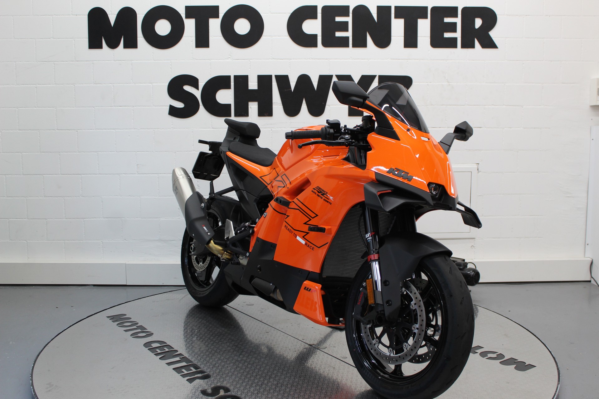 KTM 990 RC R-showroom-element-2
