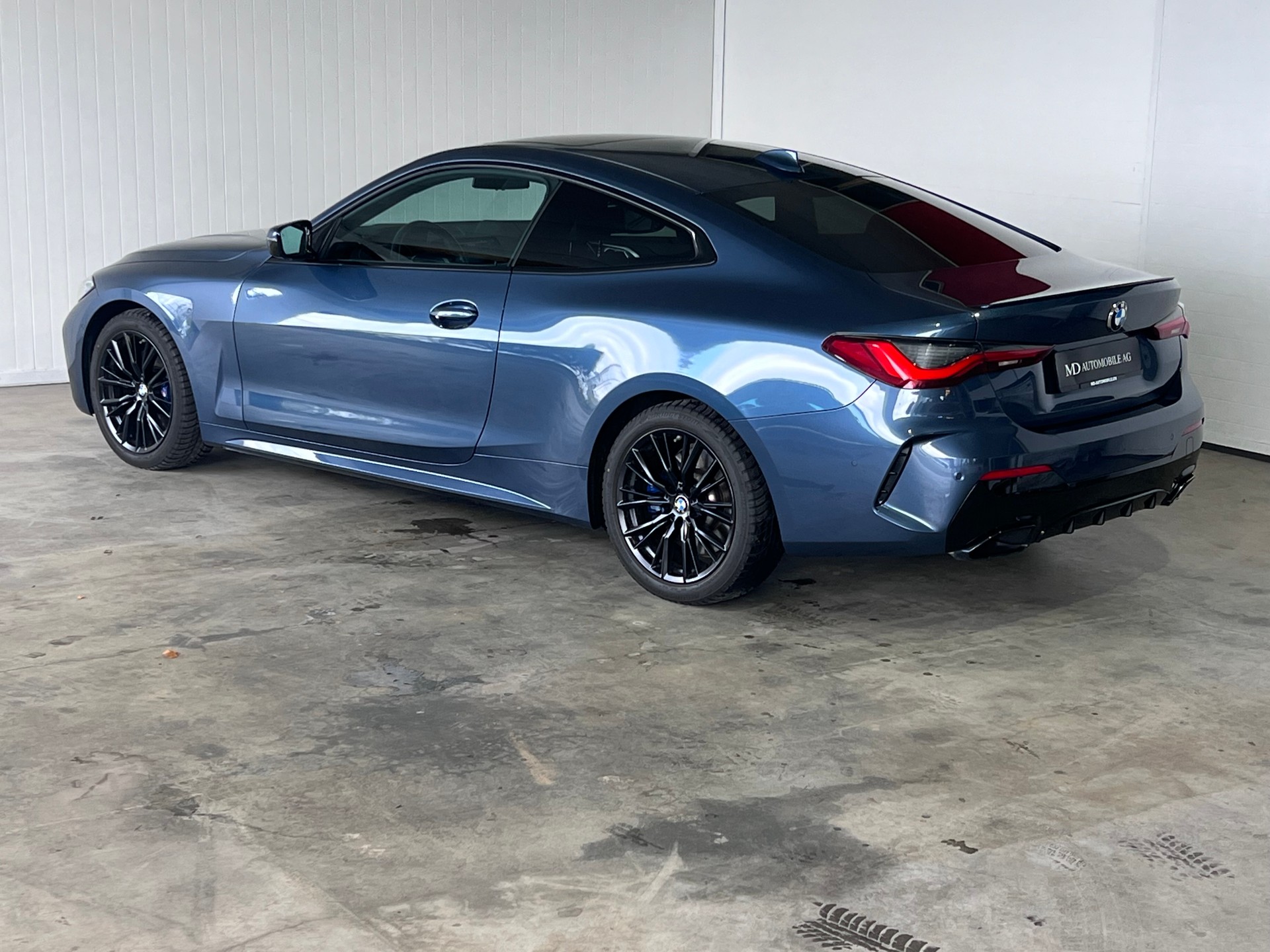 BMW M440i xDrive 48V Coupé Steptronic-image-10