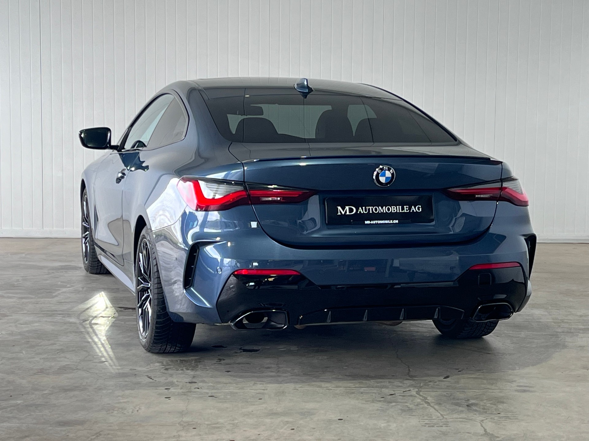 BMW M440i xDrive 48V Coupé Steptronic-image-9