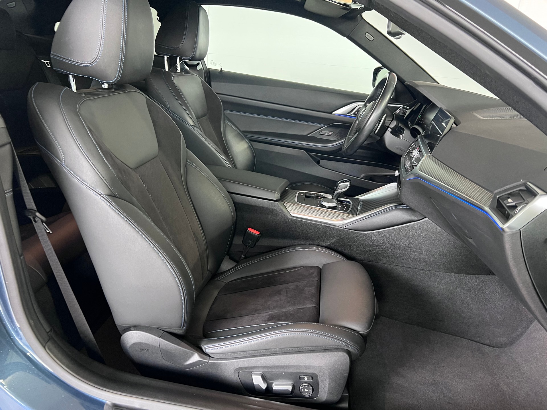 BMW M440i xDrive 48V Coupé Steptronic-image-15