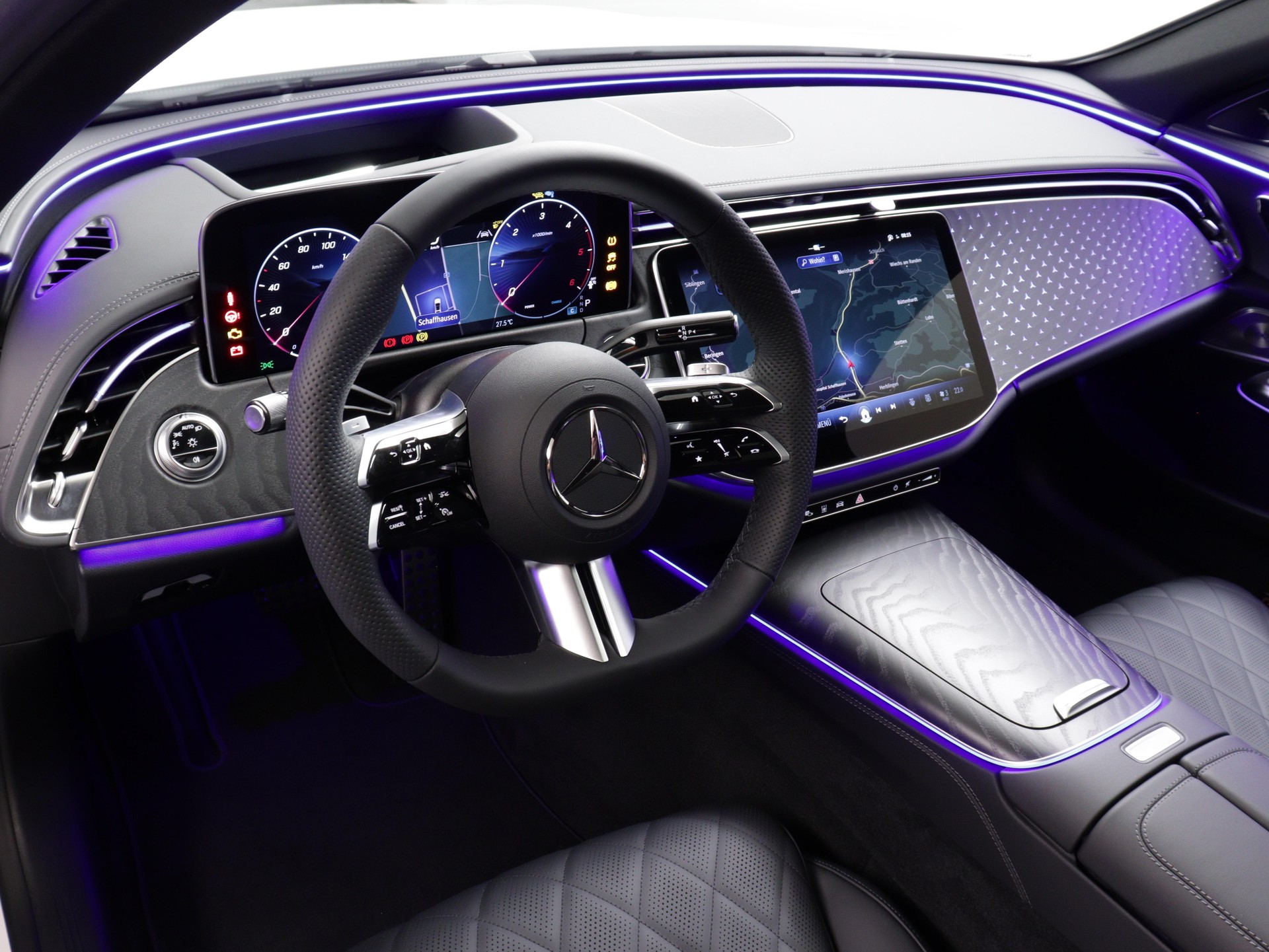 MERCEDES-BENZ E 220 d AMG Line 4matic-image-7