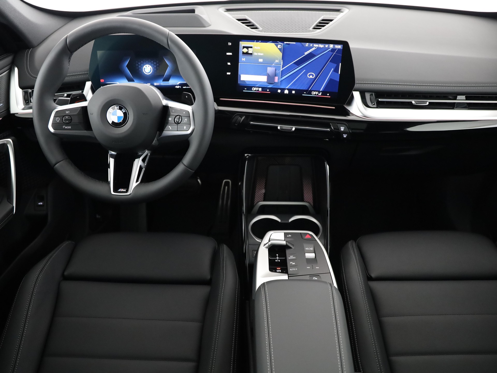 BMW X1 23d xDrive-image-4