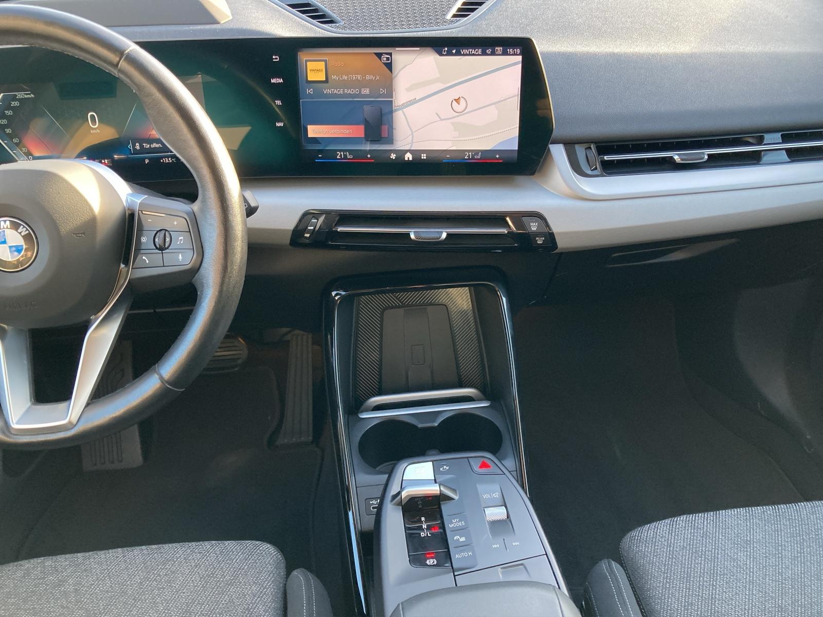 BMW X1 20d xDrive-image-14