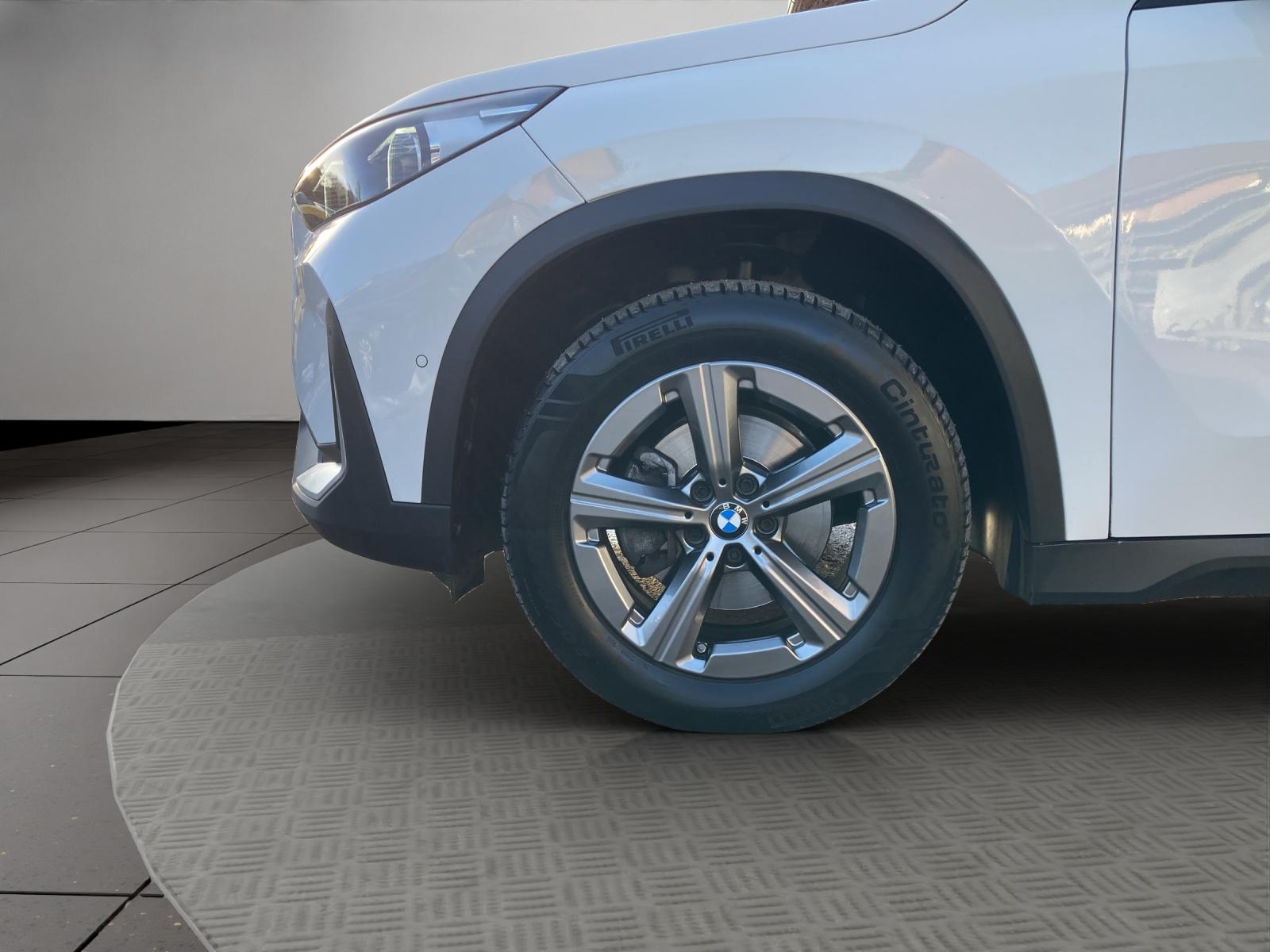 BMW X1 20d xDrive-image-17