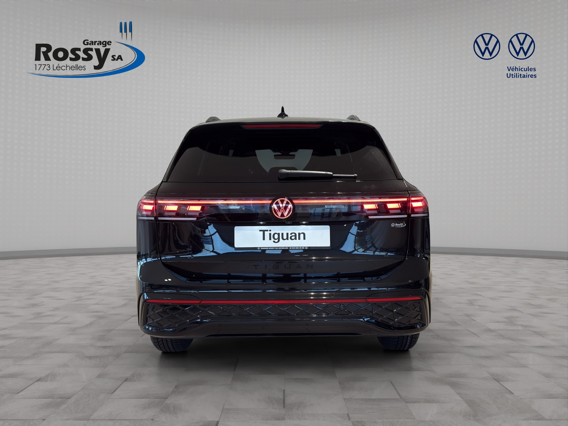 VW Tiguan 2.0 TSI DSG R-Line 4Motion-image-4