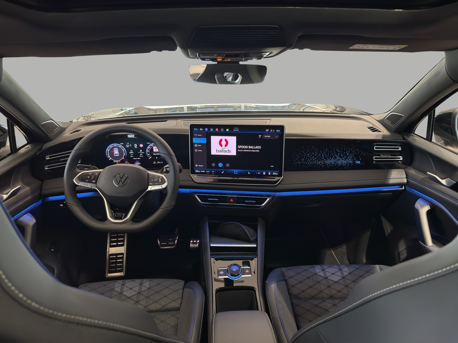 VW Tiguan 2.0 TSI DSG R-Line 4Motion-image-13