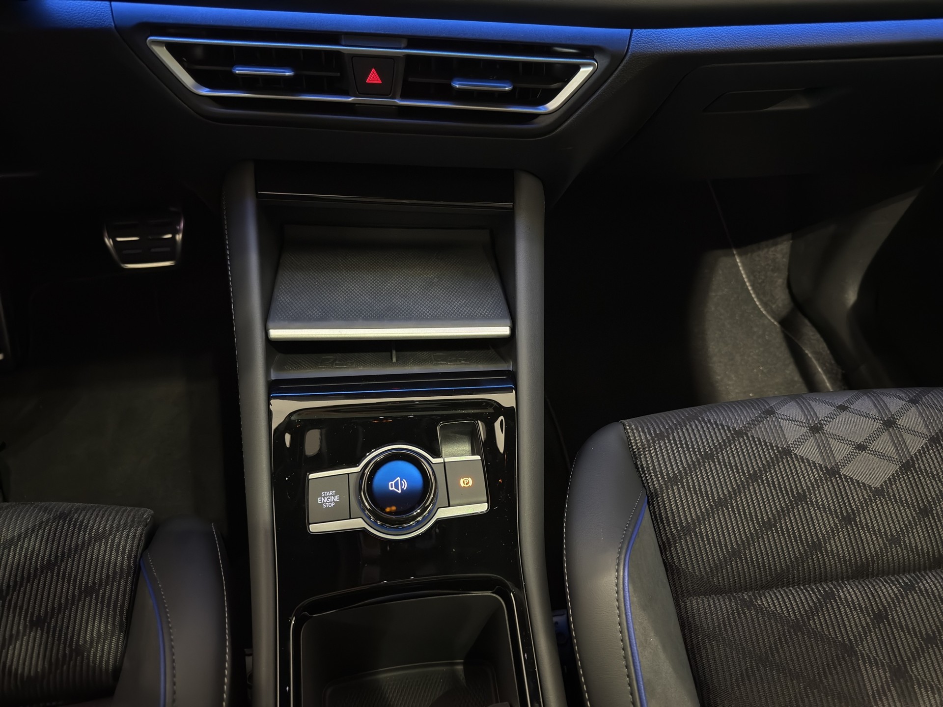 VW Tiguan 2.0 TSI DSG R-Line 4Motion-image-15