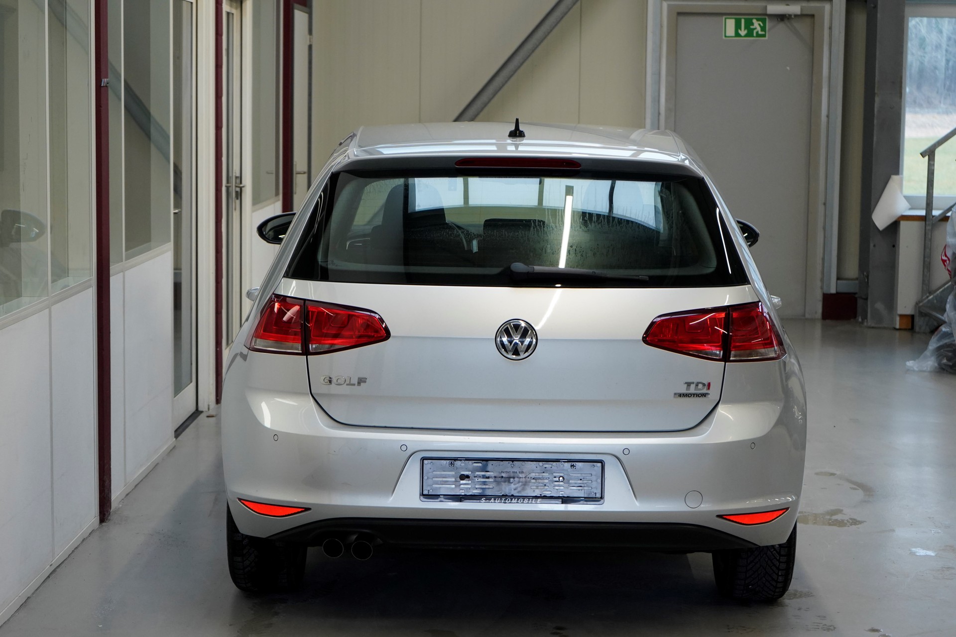 VW Golf 1.6 TDI Trendline 4Motion-image-6