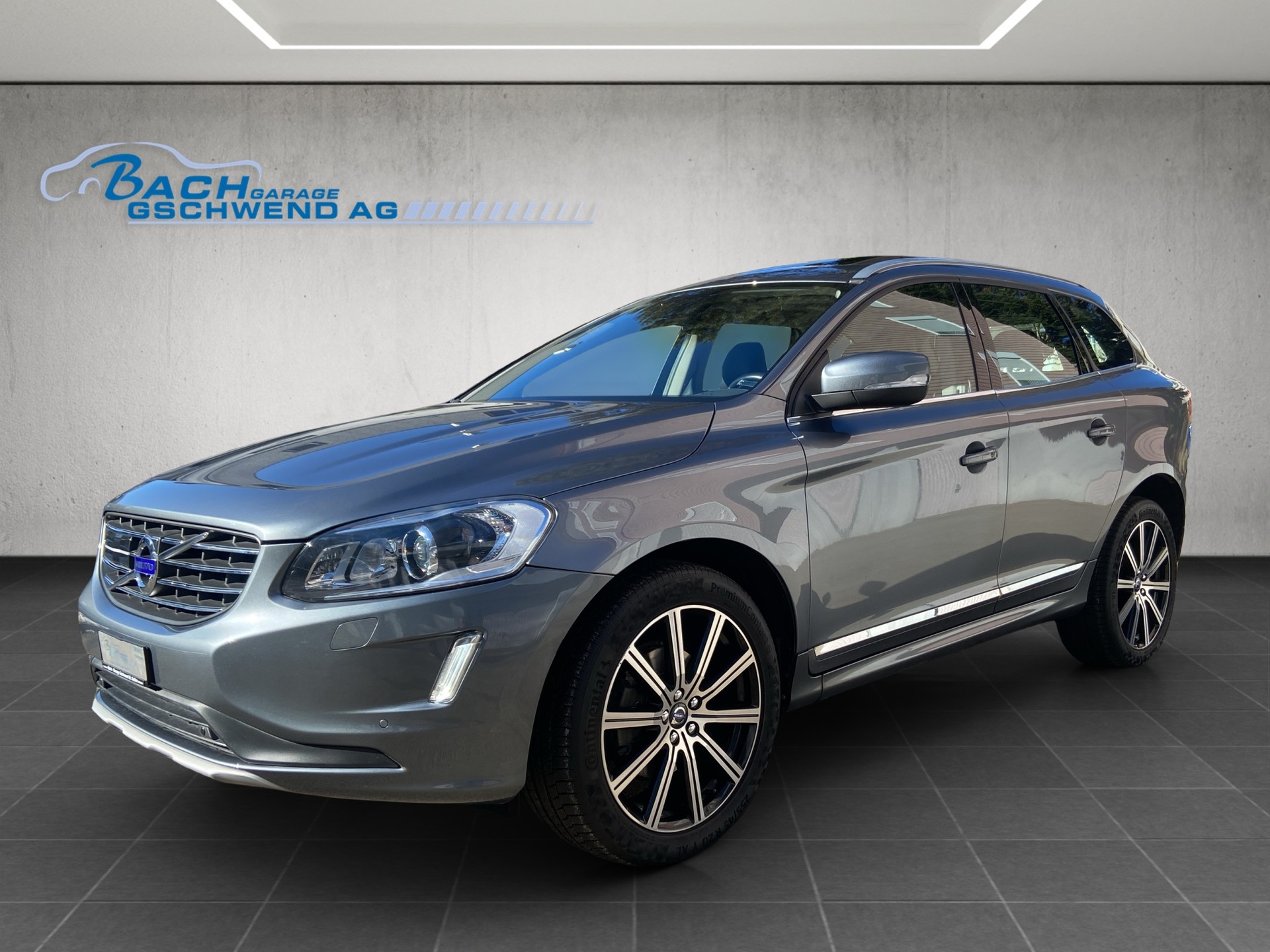 VOLVO XC60 D5 AWD Executive Plus Geartronic-image-0