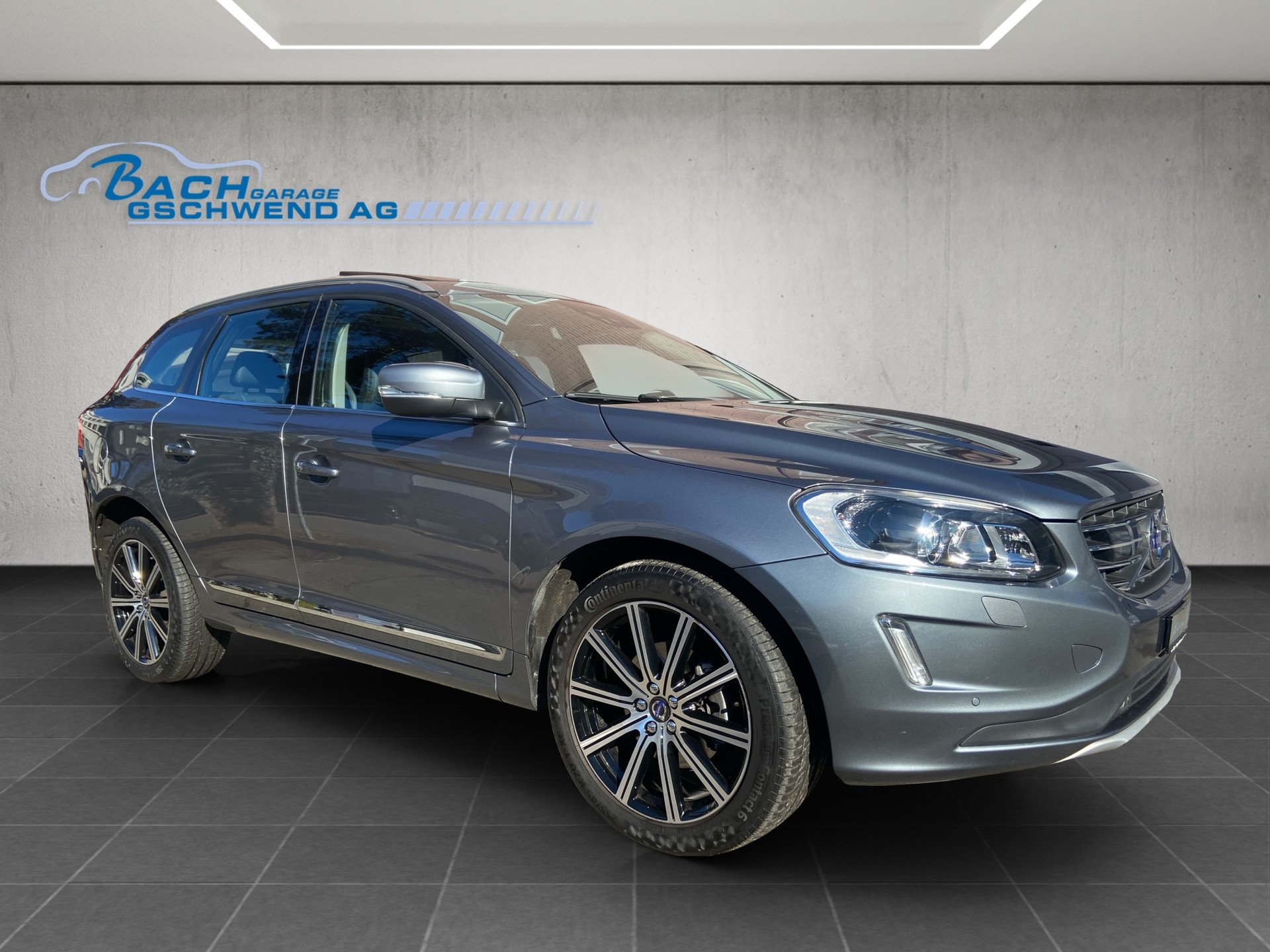 VOLVO XC60 D5 AWD Executive Plus Geartronic-image-1