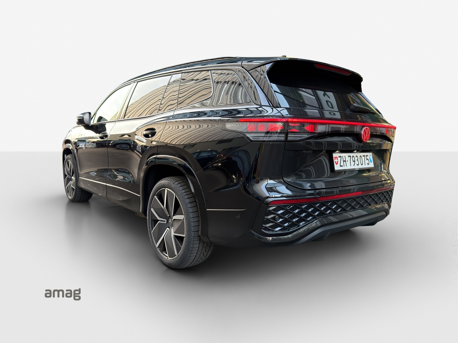 VW Tayron 2.0 TSI R-Line DSG 4Motion-image-2