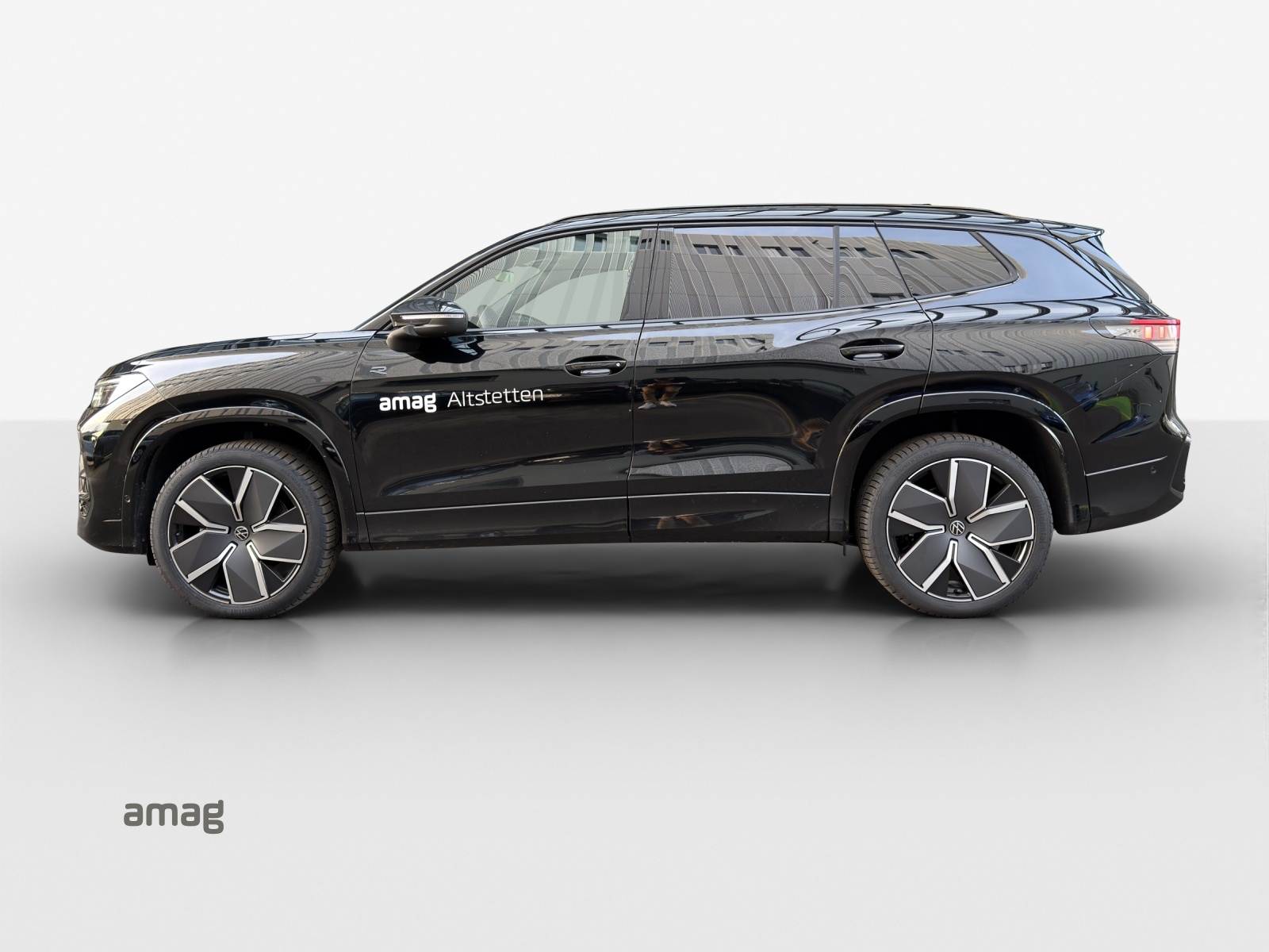 VW Tayron 2.0 TSI R-Line DSG 4Motion-image-1