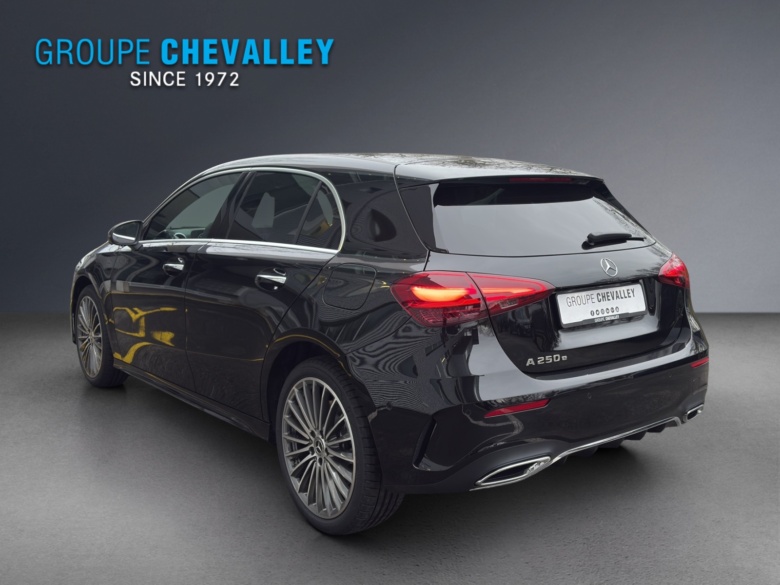 MERCEDES-BENZ A 250 e EQ Star 8G-DCT-image-3