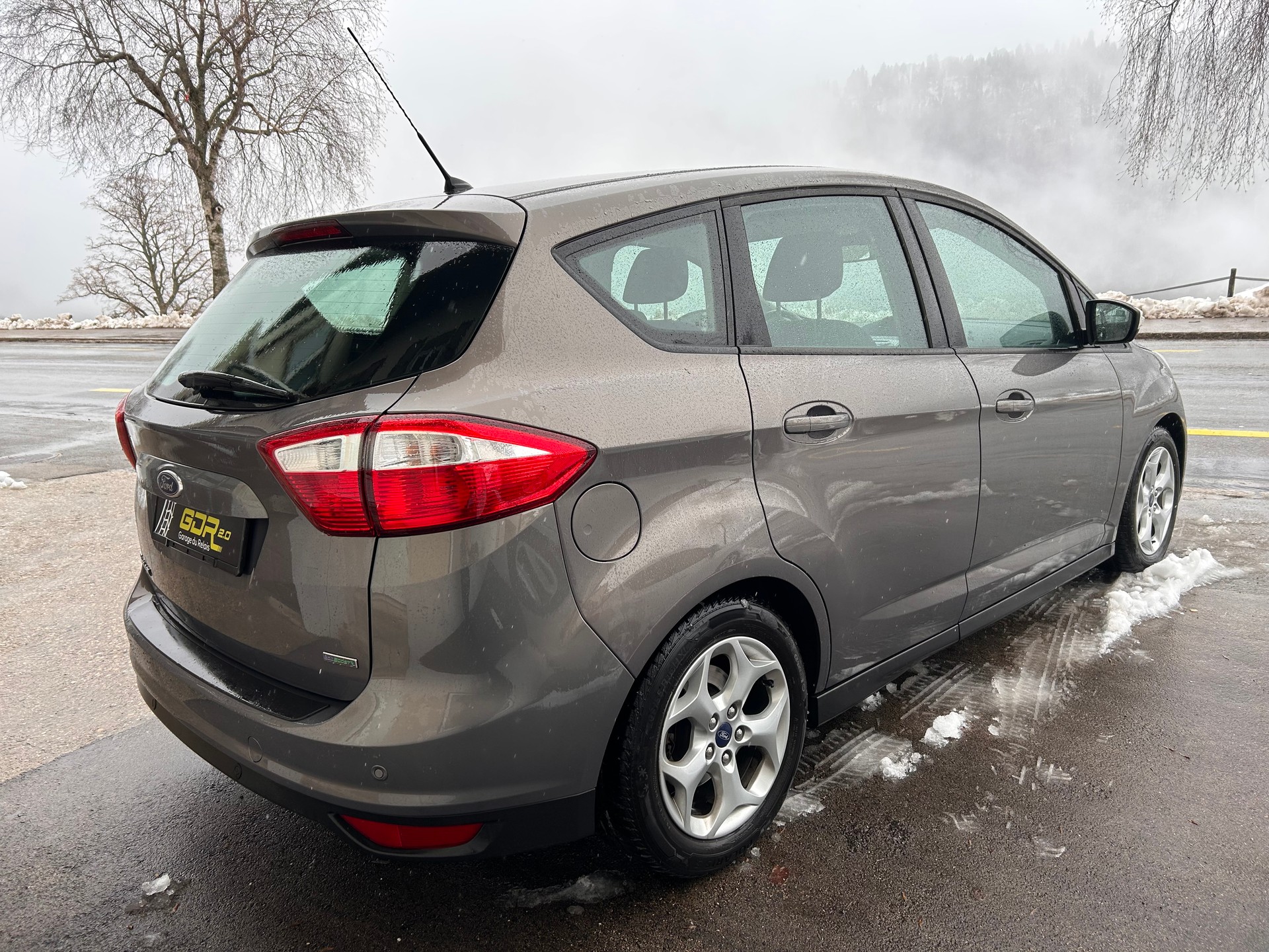 FORD C-Max 1.0 SCTi Carving-showroom-element-2