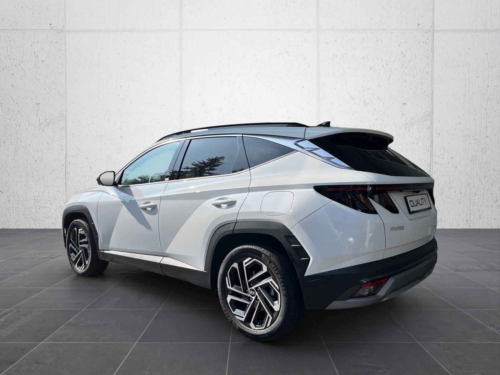 HYUNDAI Tucson 1.6 TGDI HEV Vertex Swiss Edition 4WD-image-3