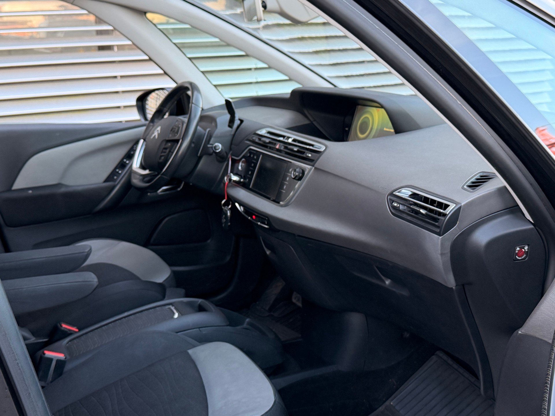 CITROEN Grand C4 Picasso 1.6 e-HDi Exclusive EGS6-image-7