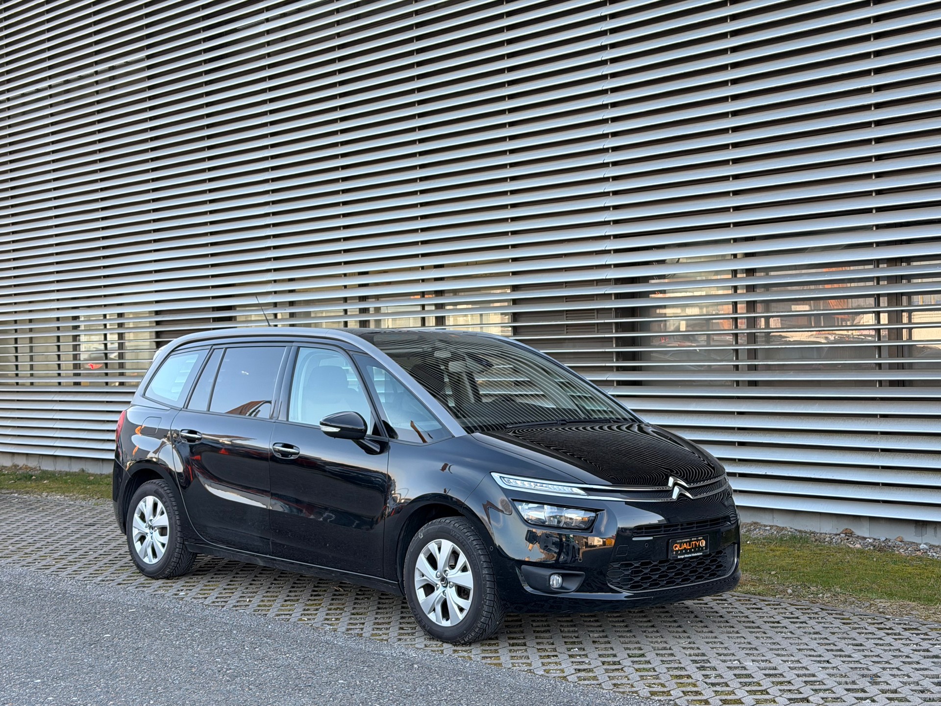 CITROEN Grand C4 Picasso 1.6 e-HDi Exclusive EGS6-image-4