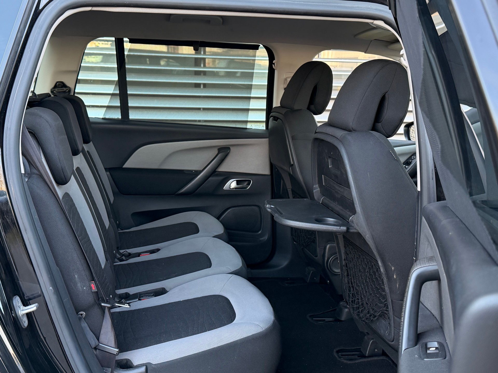 CITROEN Grand C4 Picasso 1.6 e-HDi Exclusive EGS6-image-8