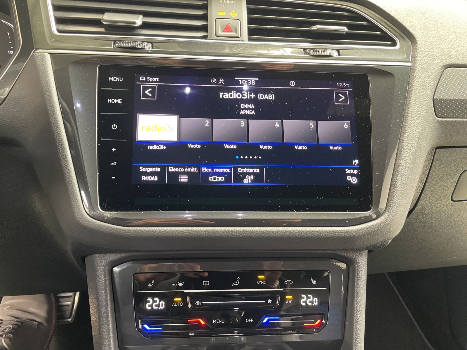 VW Tiguan 2.0TSI R 4Motion DSG-image-10