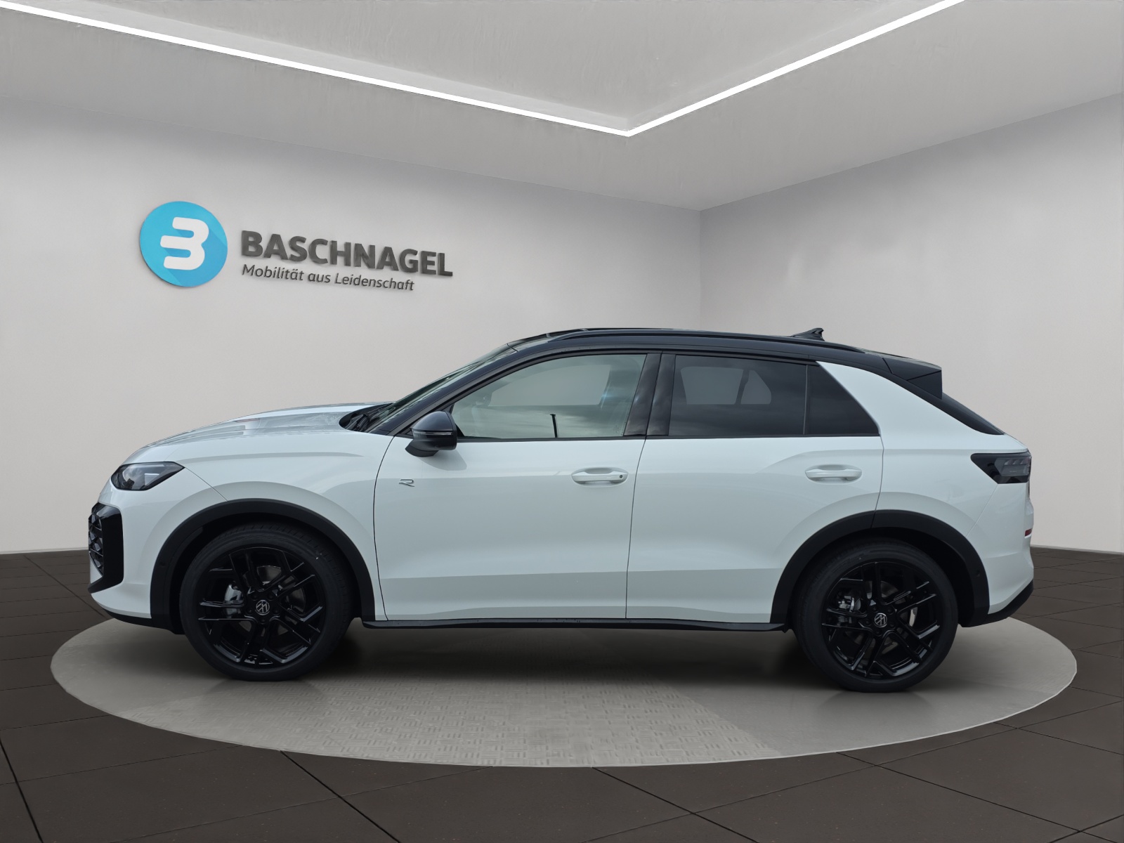 VW T-Roc 1.5 eTSI mHEV R-Line DSG-image-1
