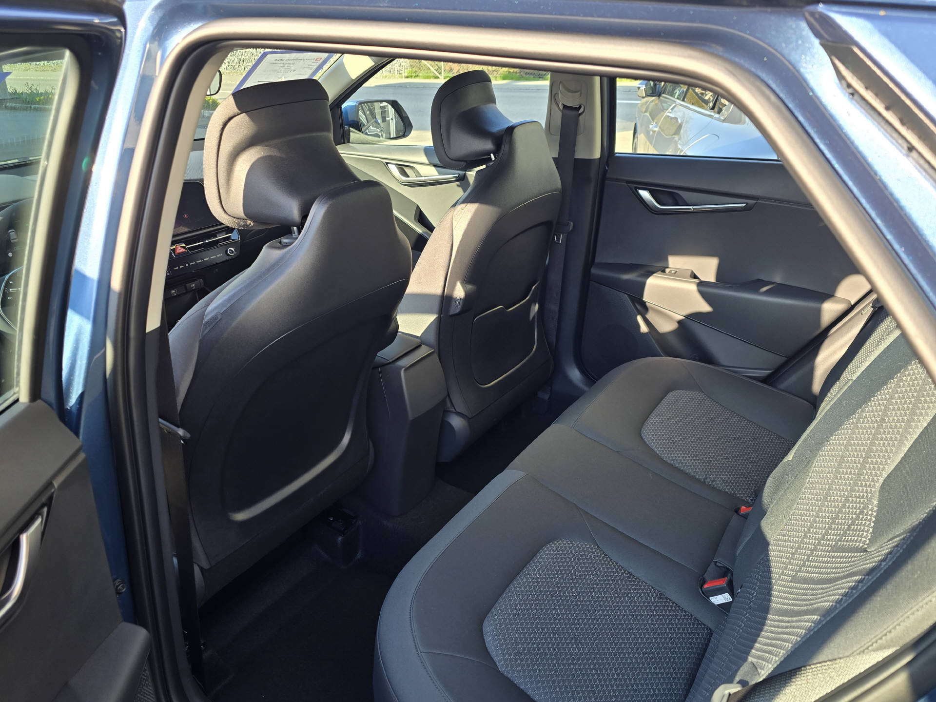 KIA Niro 1.6 GDi Hybrid-image-4