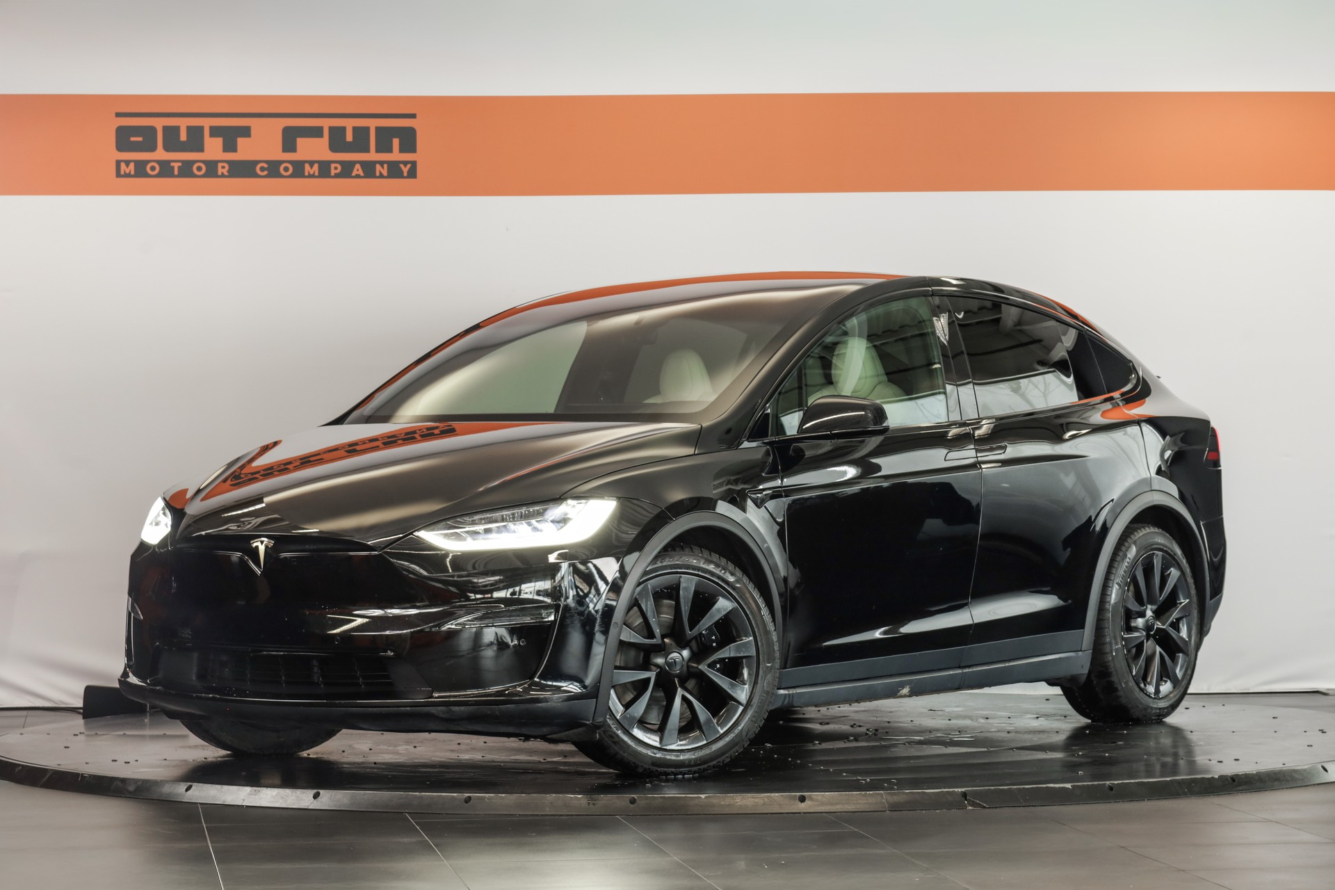 TESLA Model X 100kWh Plaid-image-0