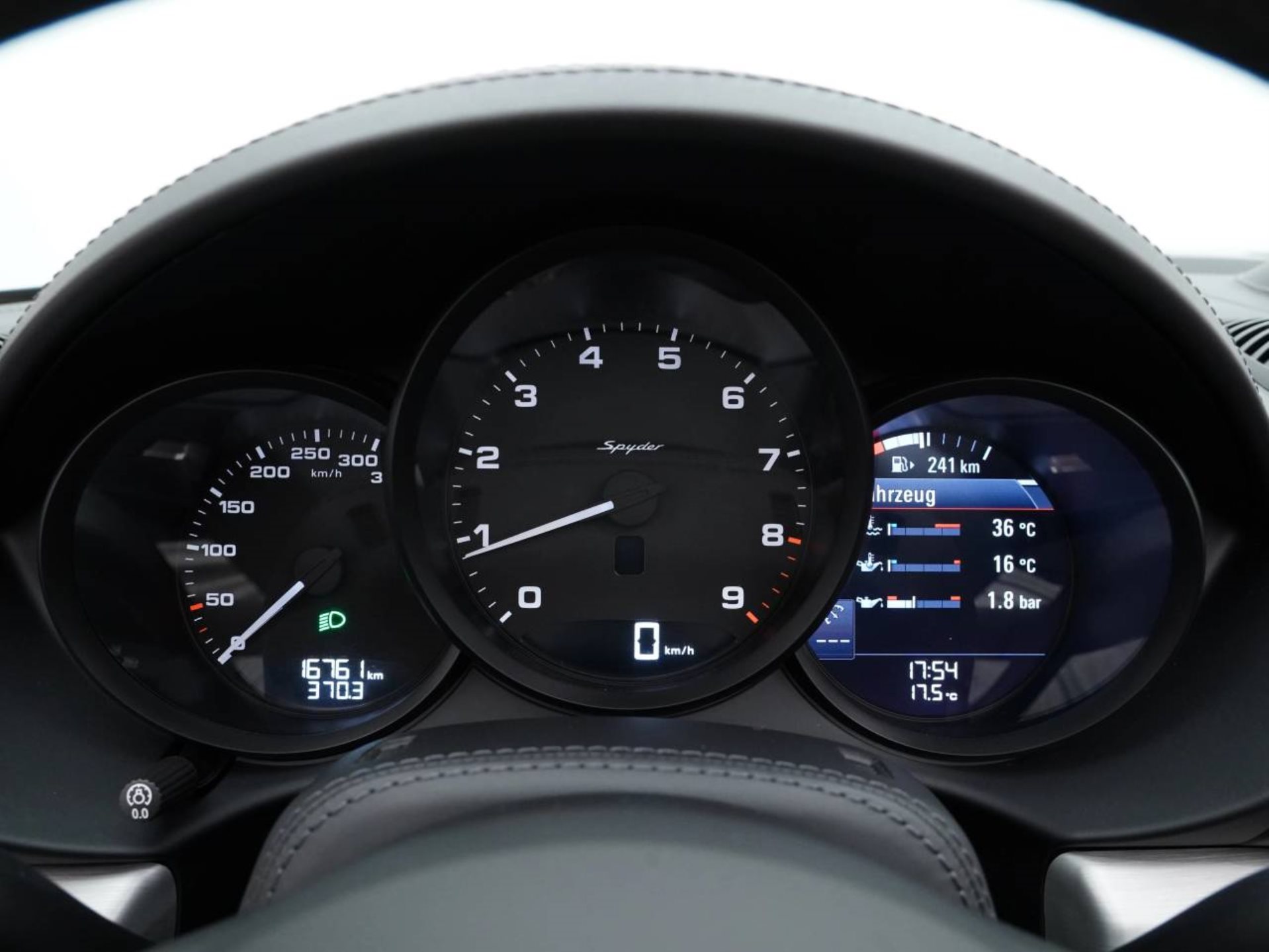 PORSCHE 718 Spyder-image-16