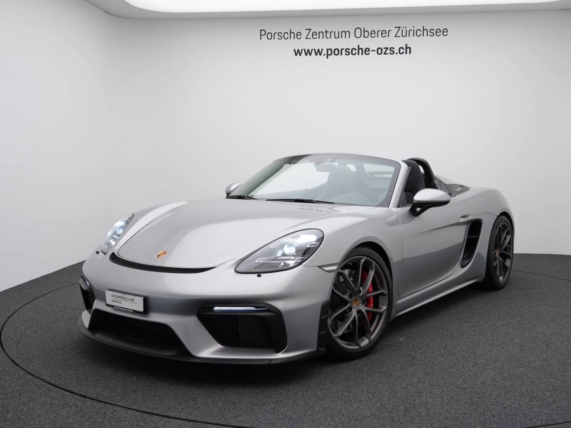 PORSCHE 718 Spyder-image-0