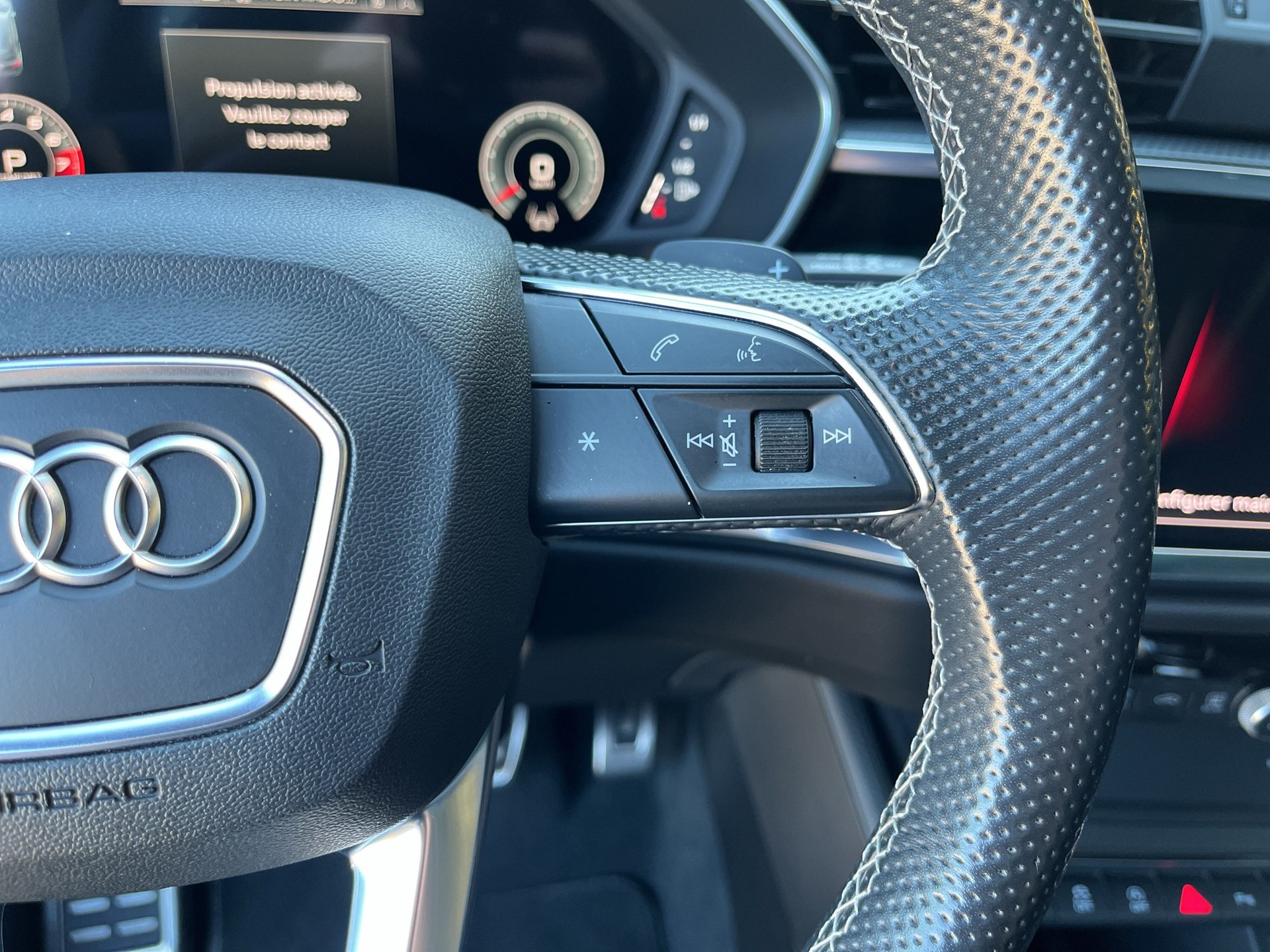 AUDI Q3 35 TFSI S line Attraction S-tronic-image-15