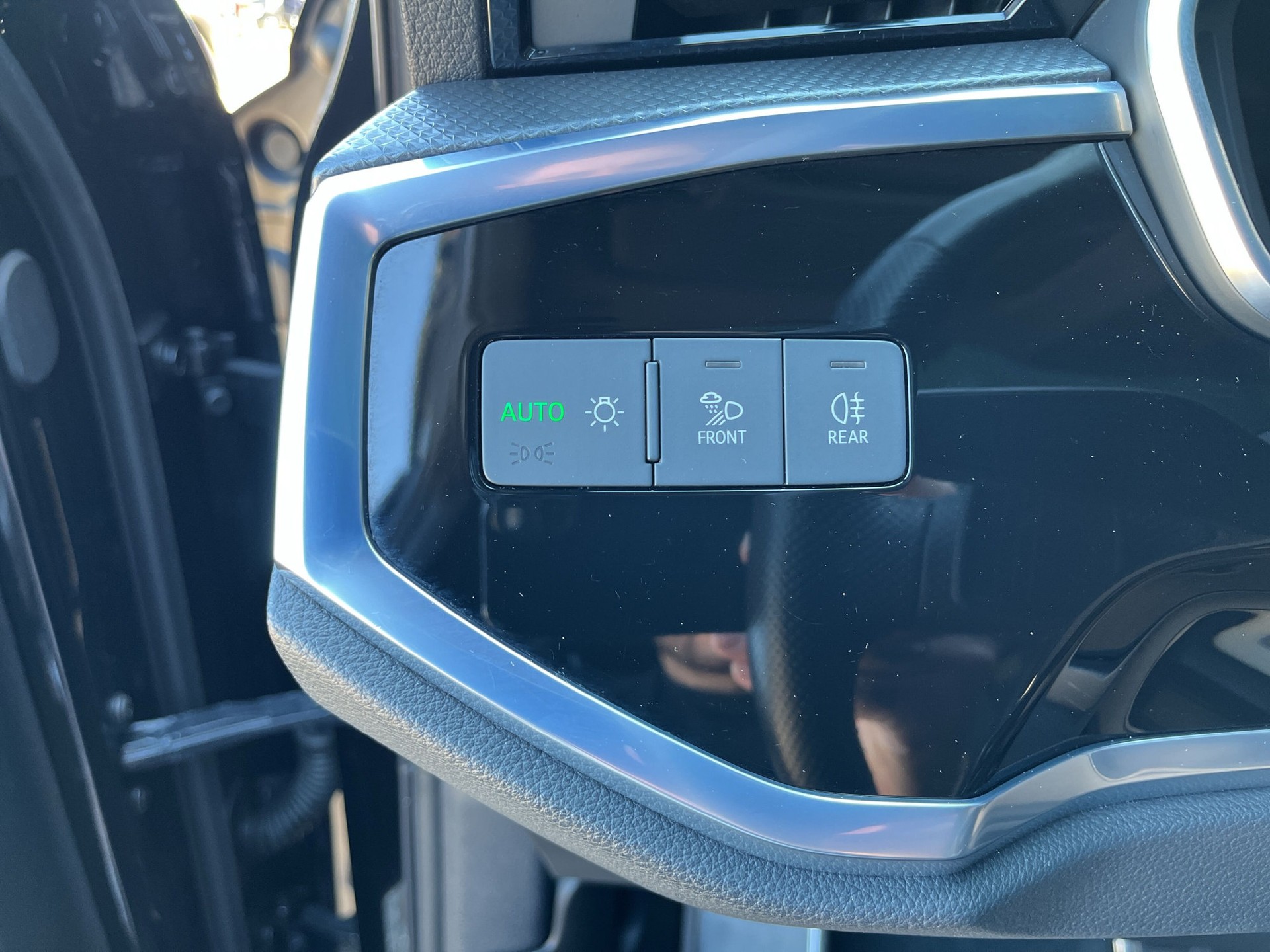 AUDI Q3 35 TFSI S line Attraction S-tronic-image-19