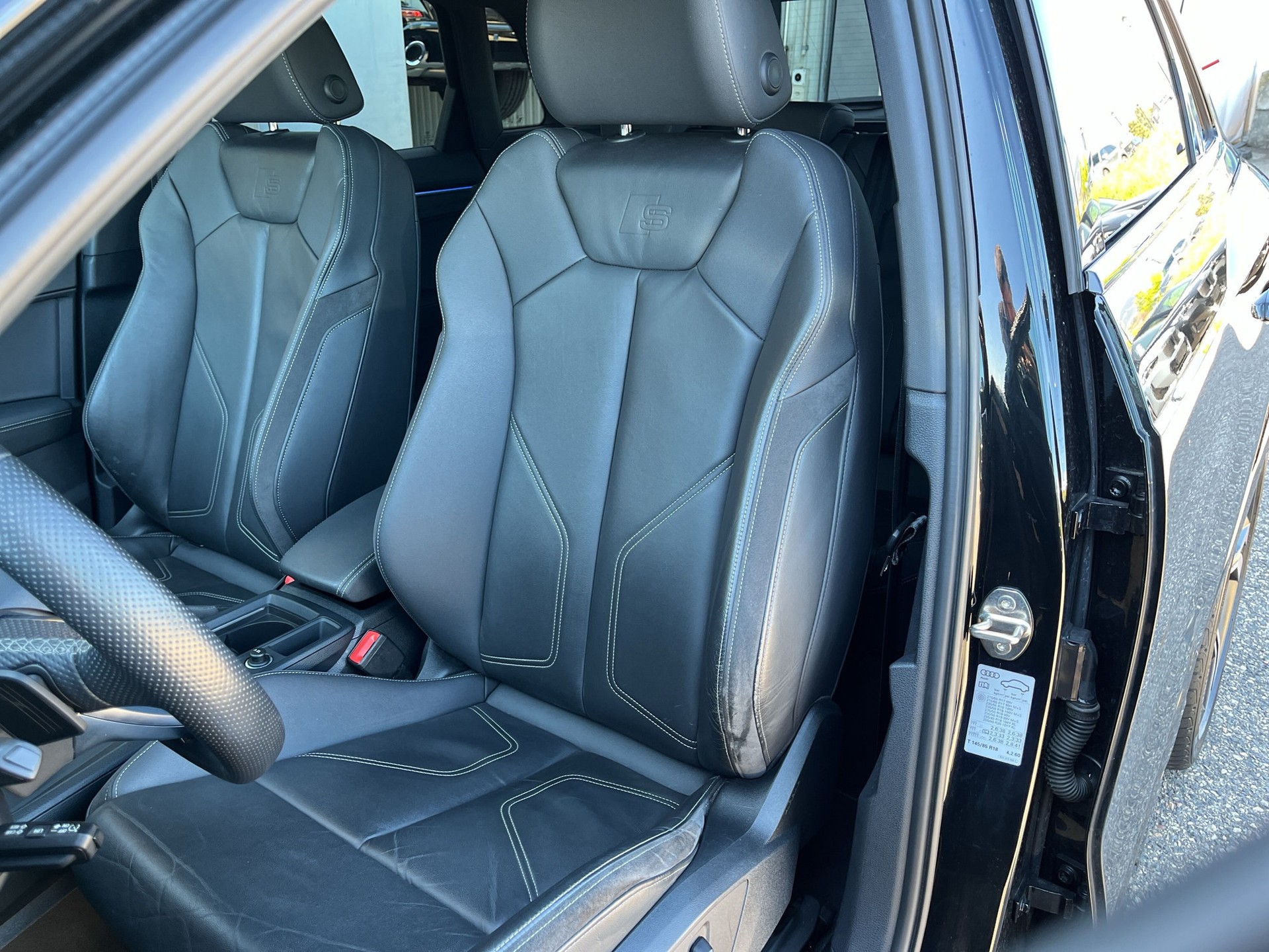 AUDI Q3 35 TFSI S line Attraction S-tronic-image-9