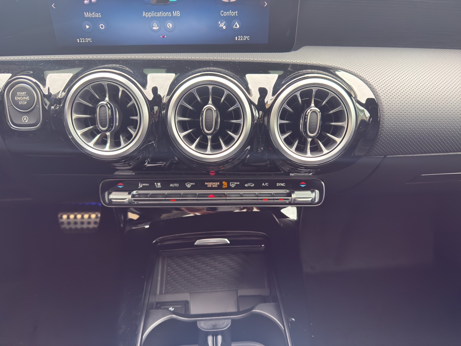 Image MERCEDES-BENZ A-220 A 220 4Matic 8G-DCT