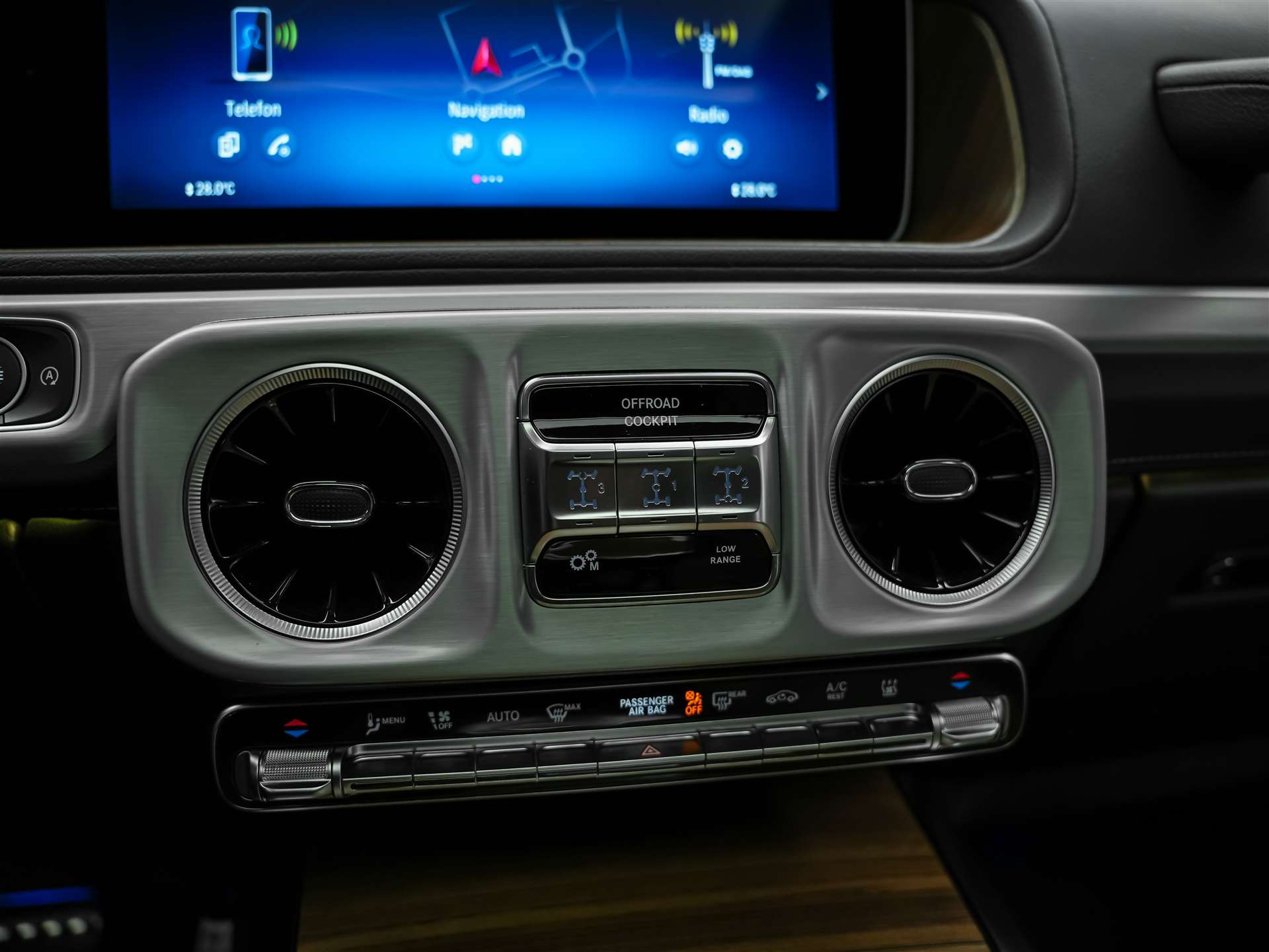 MERCEDES-BENZ G 450d 9G-Tronic *23" Felgen*Panorama*Exclusive Line* Standheizung*-image-27