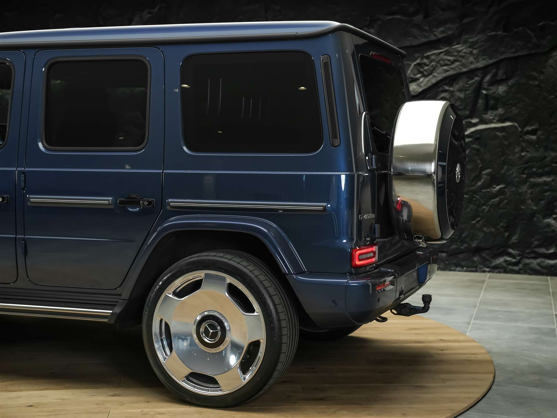 MERCEDES-BENZ G 450d 9G-Tronic *23" Felgen*Panorama*Exclusive Line* Standheizung*-image-19