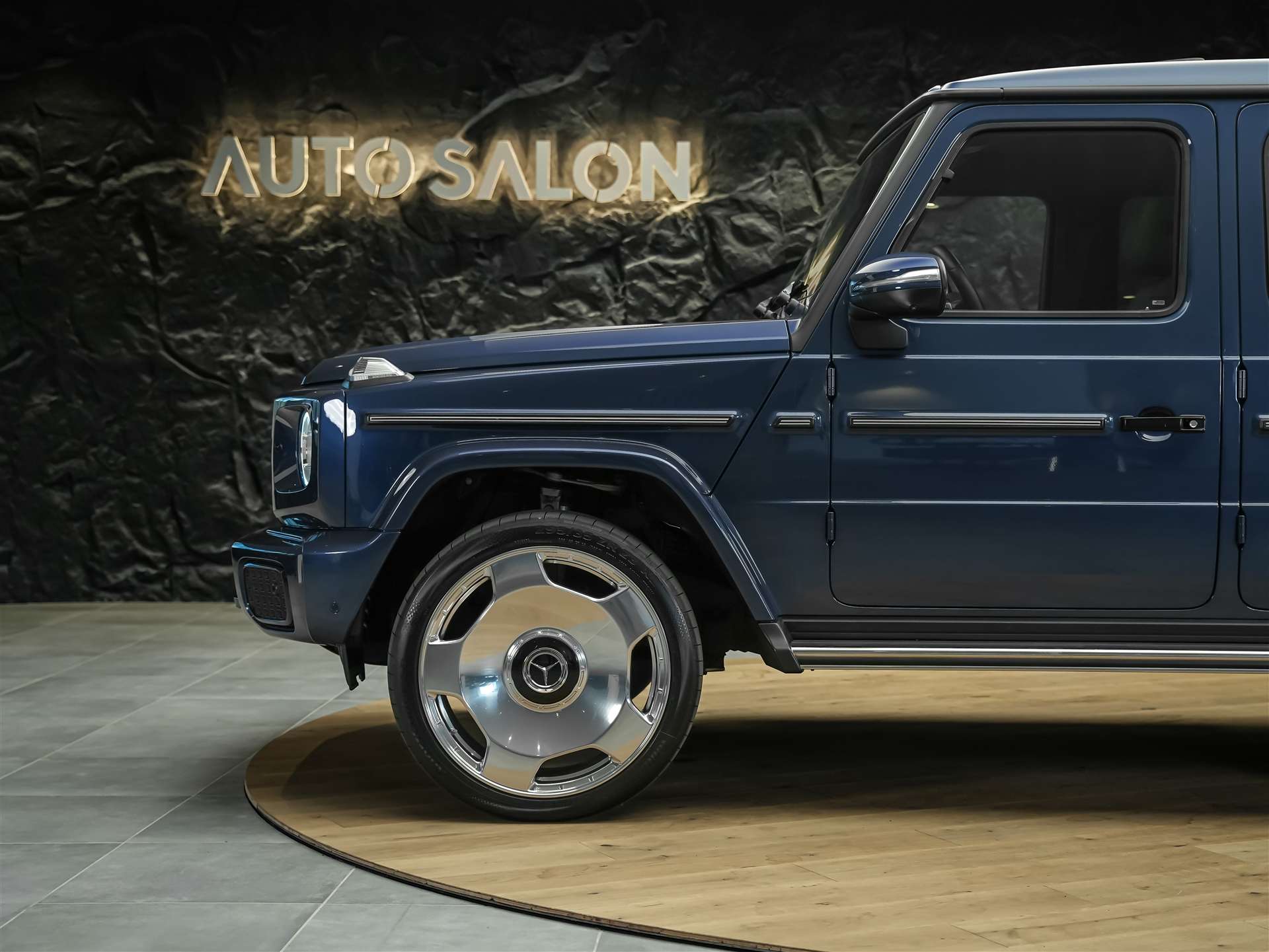 MERCEDES-BENZ G 450d 9G-Tronic *23" Felgen*Panorama*Exclusive Line* Standheizung*-image-16