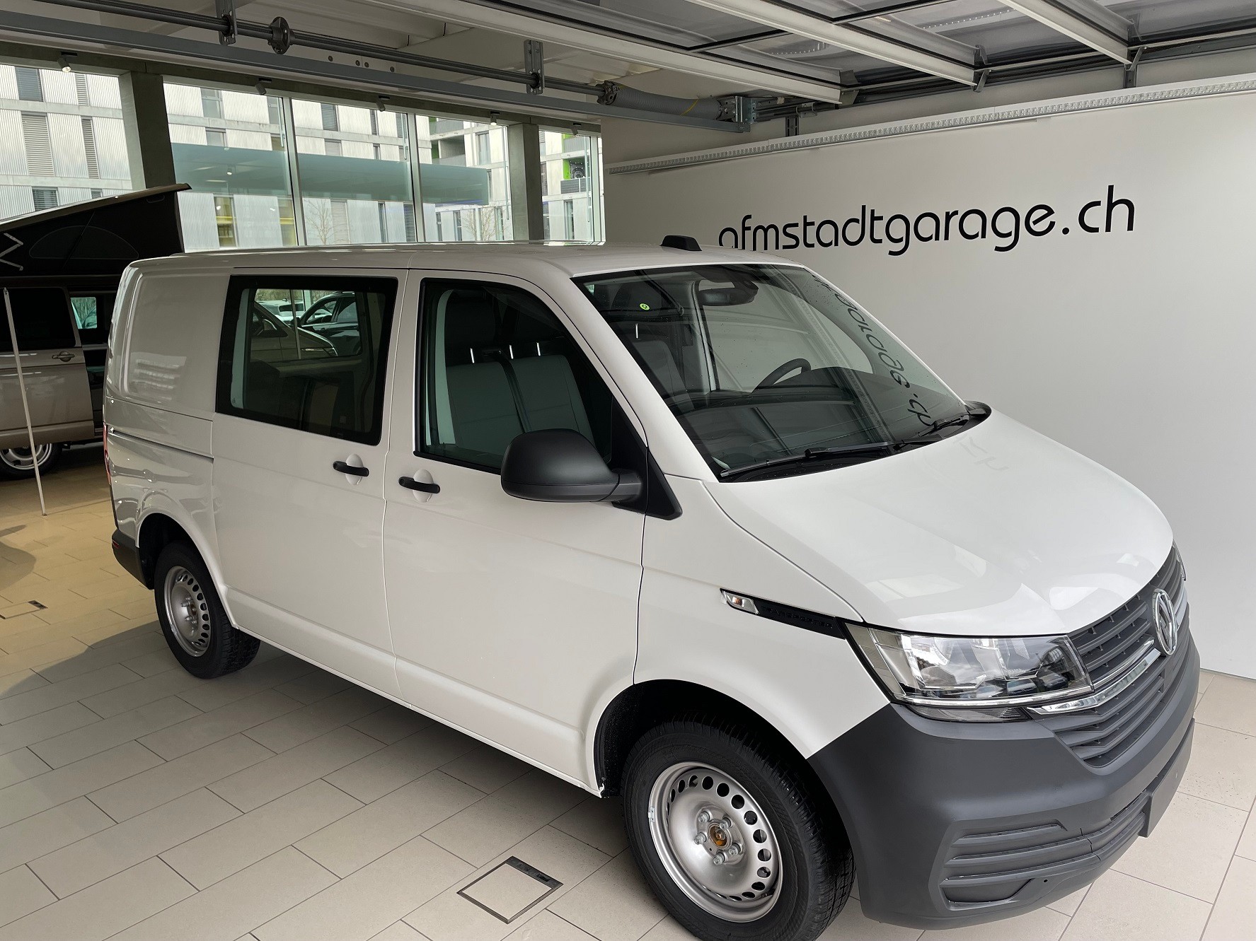 VW T6.1 2.0 TDI-image-0