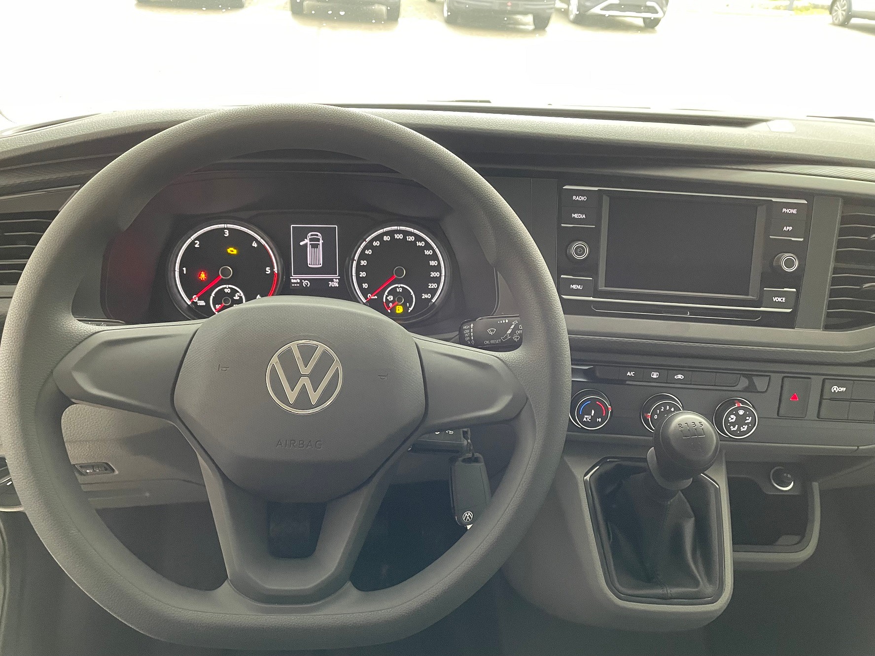 VW T6.1 2.0 TDI-image-6