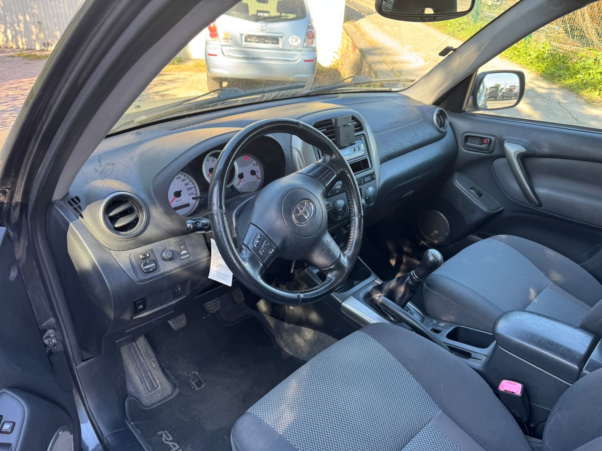 TOYOTA RAV-4 2.0 16V Mountain-image-9