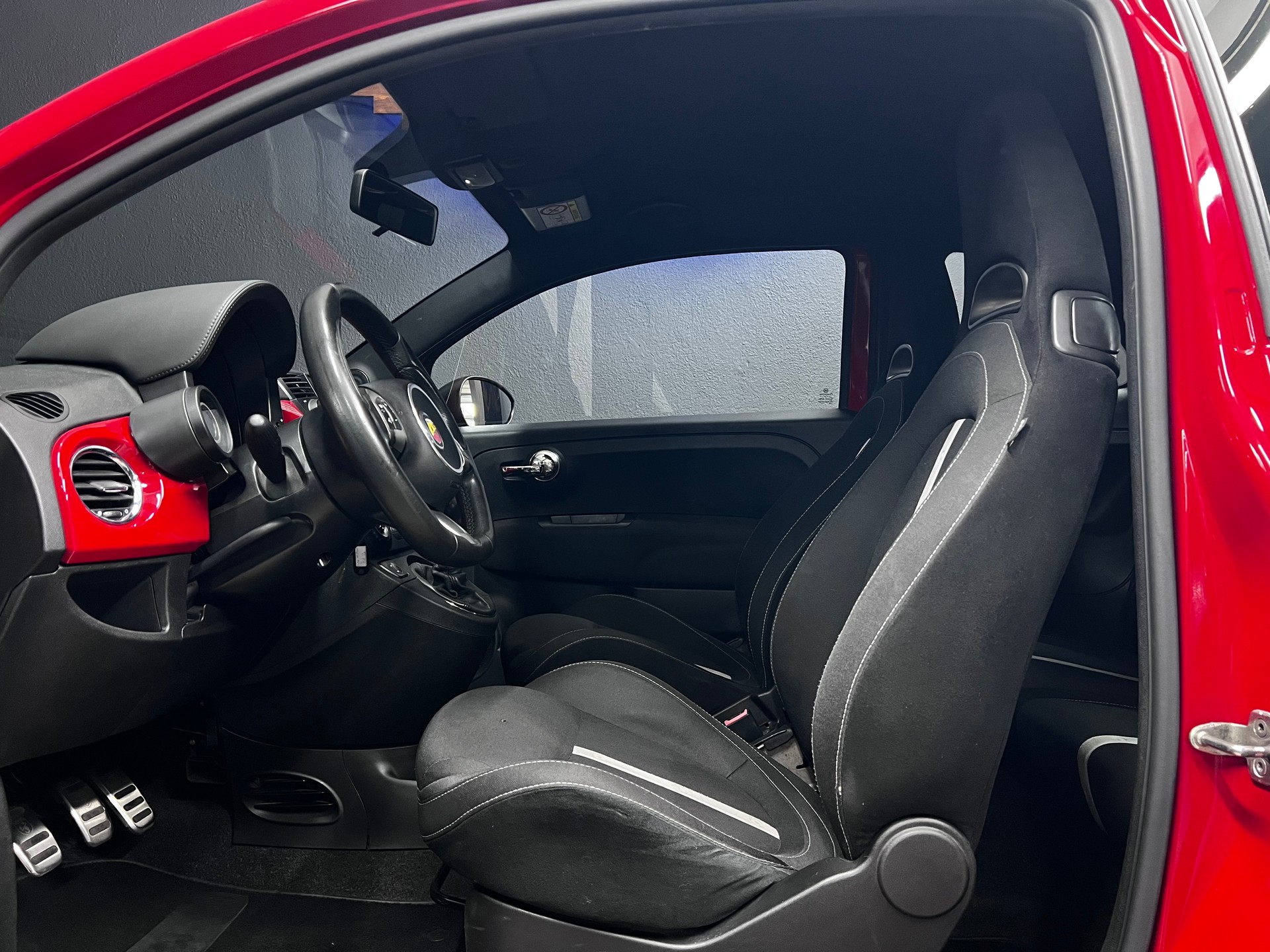 FIAT 500 1.4 16V Turbo Abarth-image-8