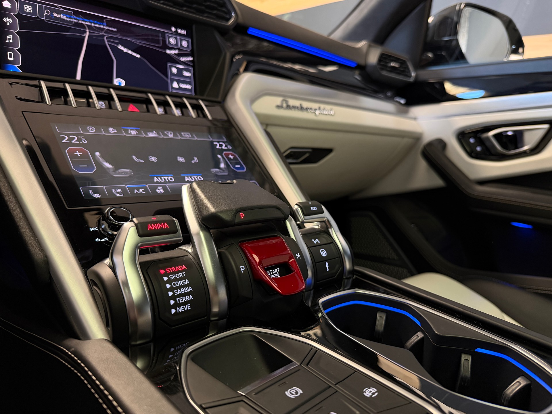 LAMBORGHINI Urus E-Gear-image-16