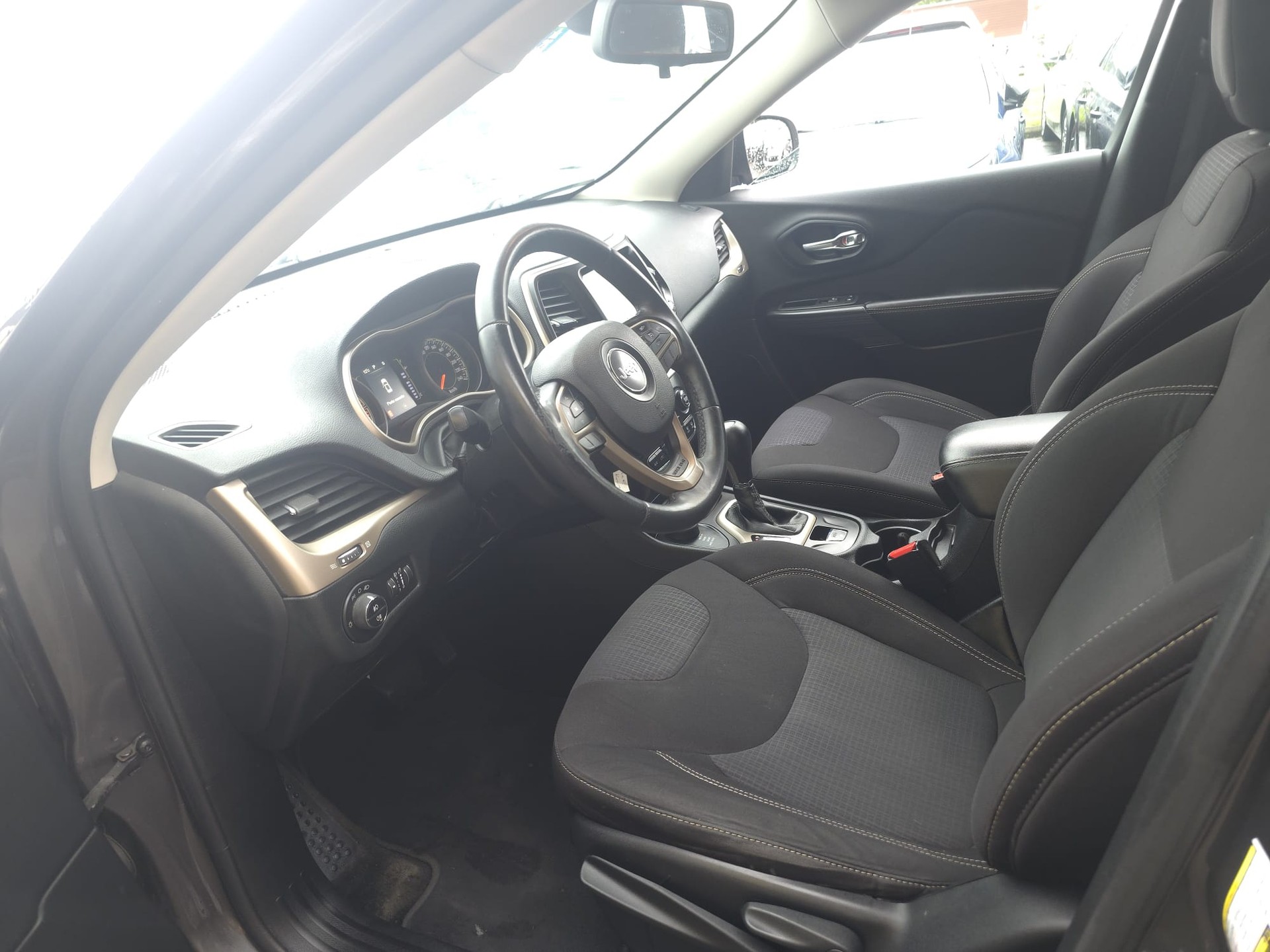 JEEP Cherokee 2.0TD Longitude AWD 9ATX-image-3