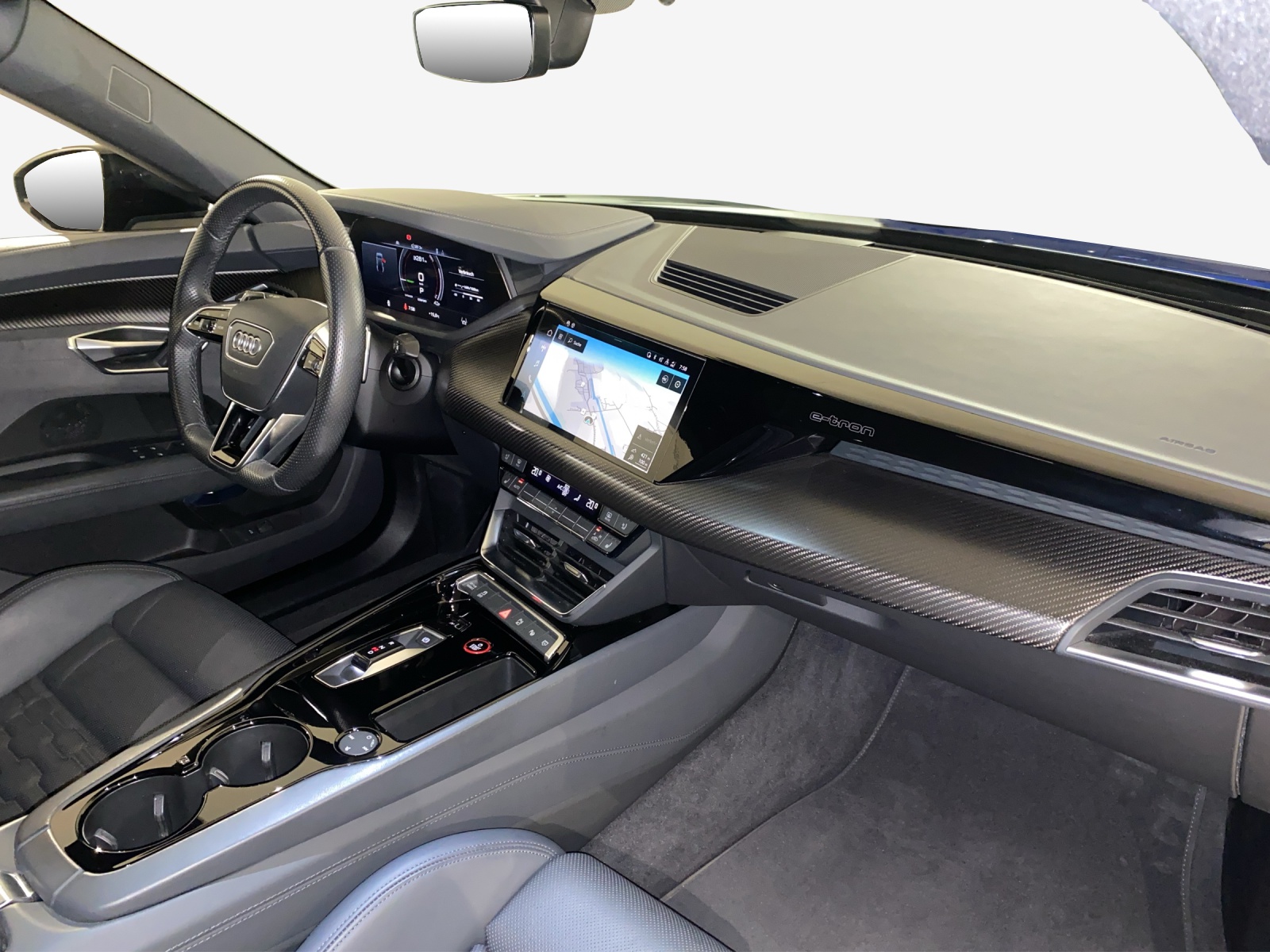 AUDI e-tron GT quattro-image-15