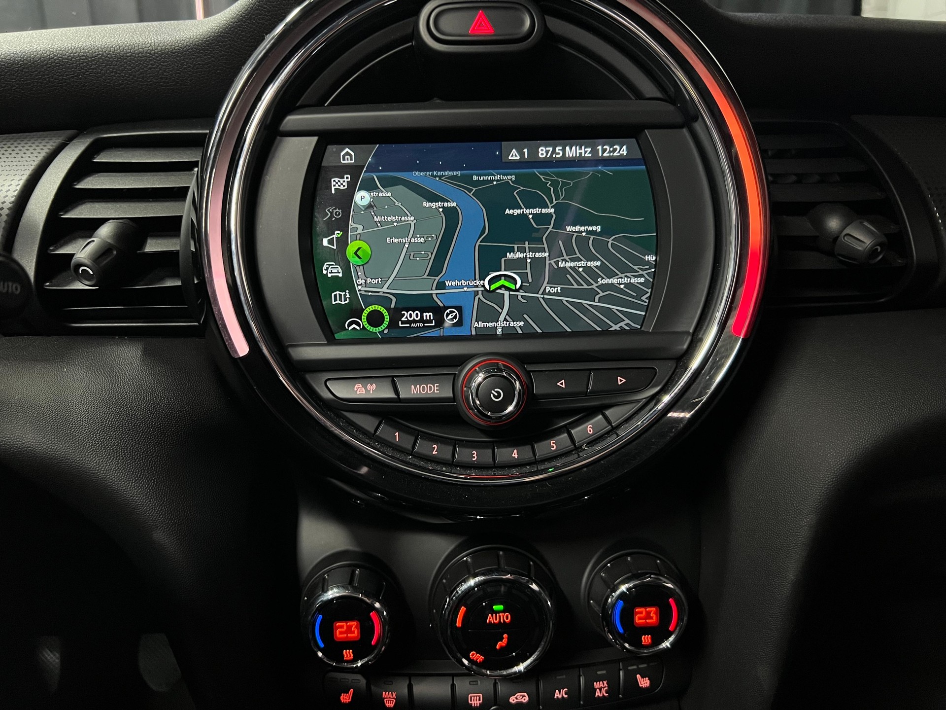 MINI Cooper Brighton Cabriolet-image-12