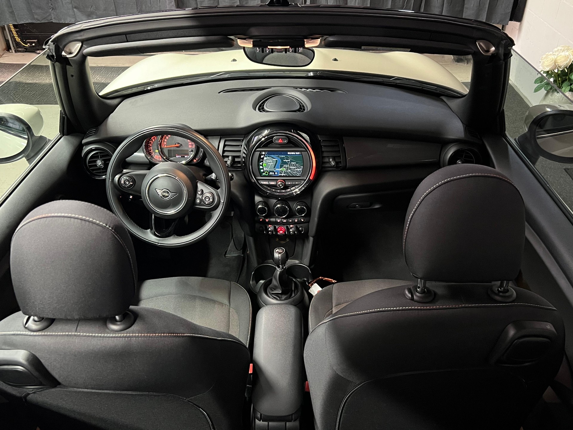 MINI Cooper Brighton Cabriolet-image-9